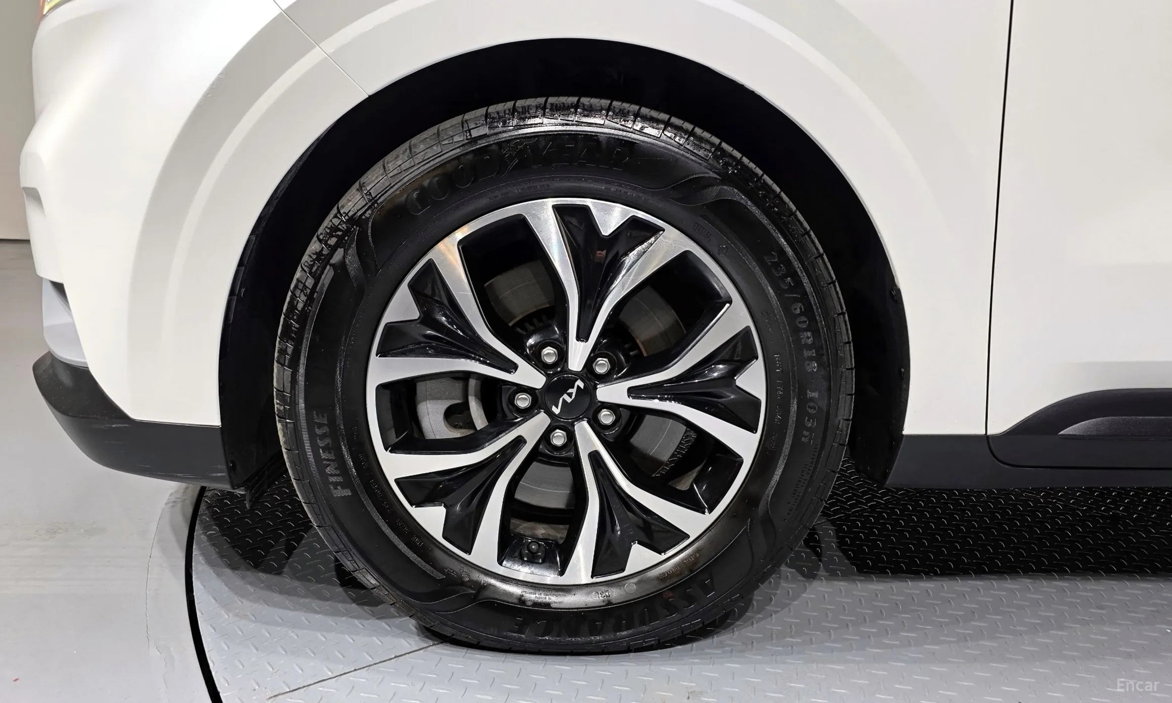 Kia Carnival Gen 4 превью 5