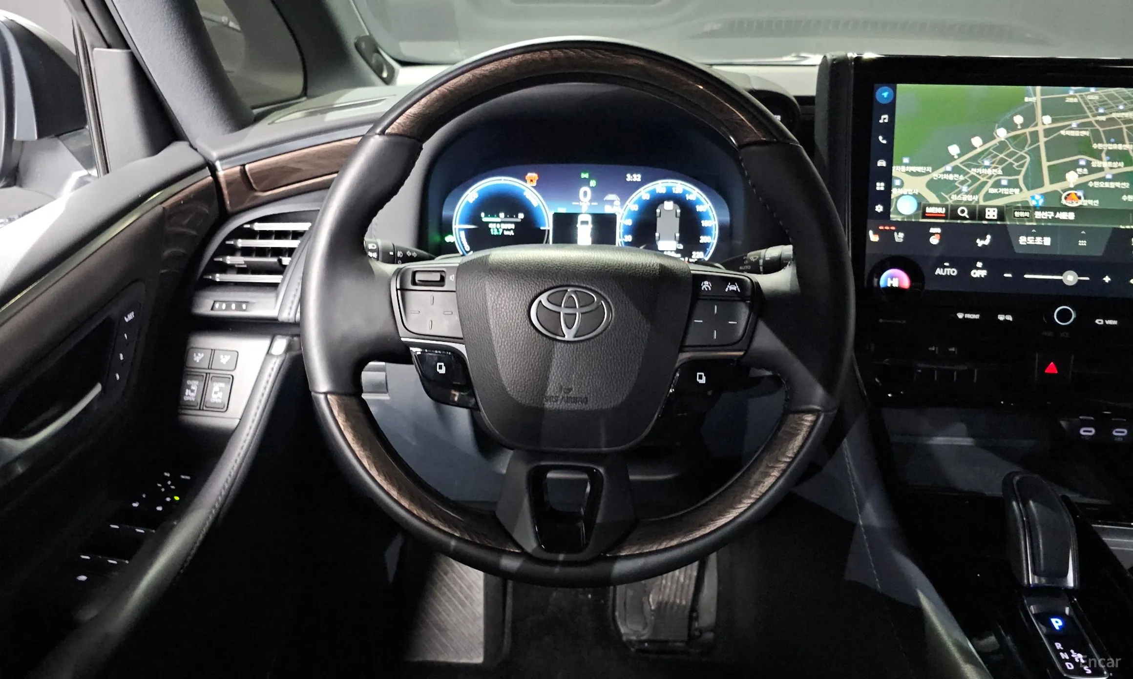 Toyota Alphard 4th Generation превью 13