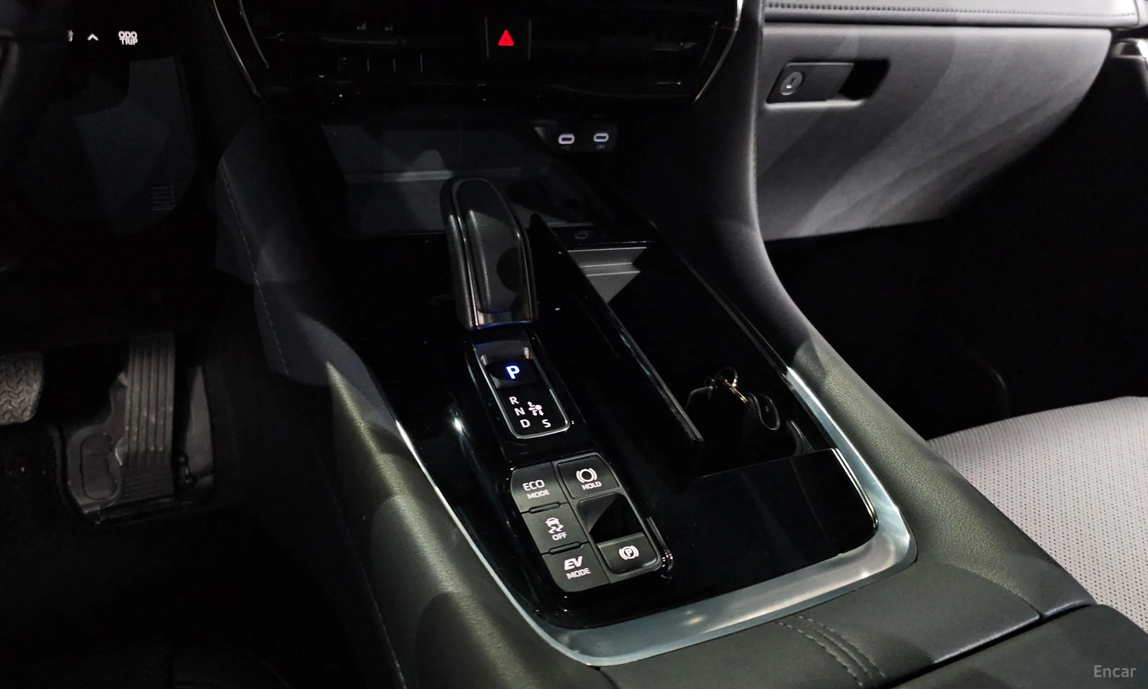 Toyota Alphard 4th Generation превью 9