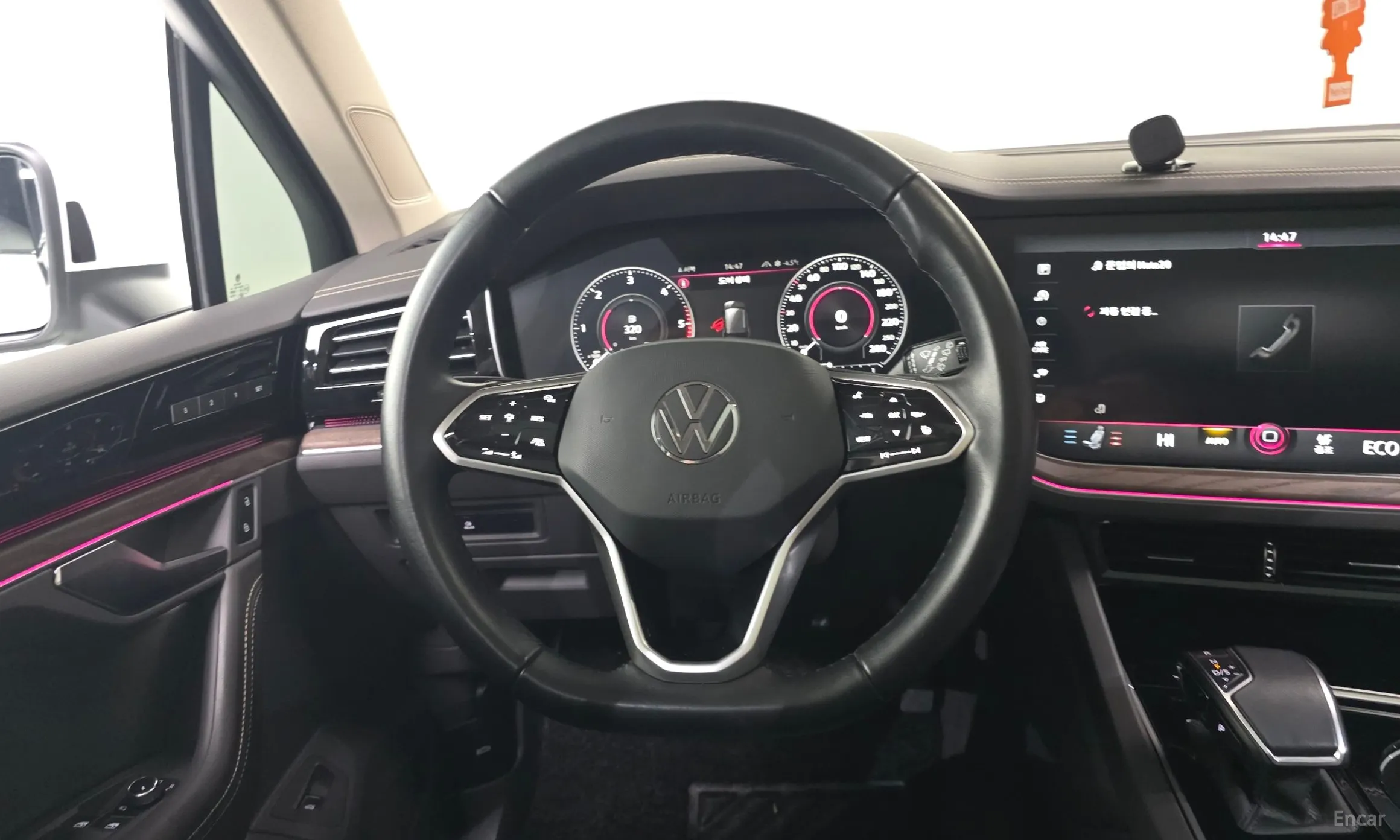 Volkswagen Touareg 3rd Generation превью 13