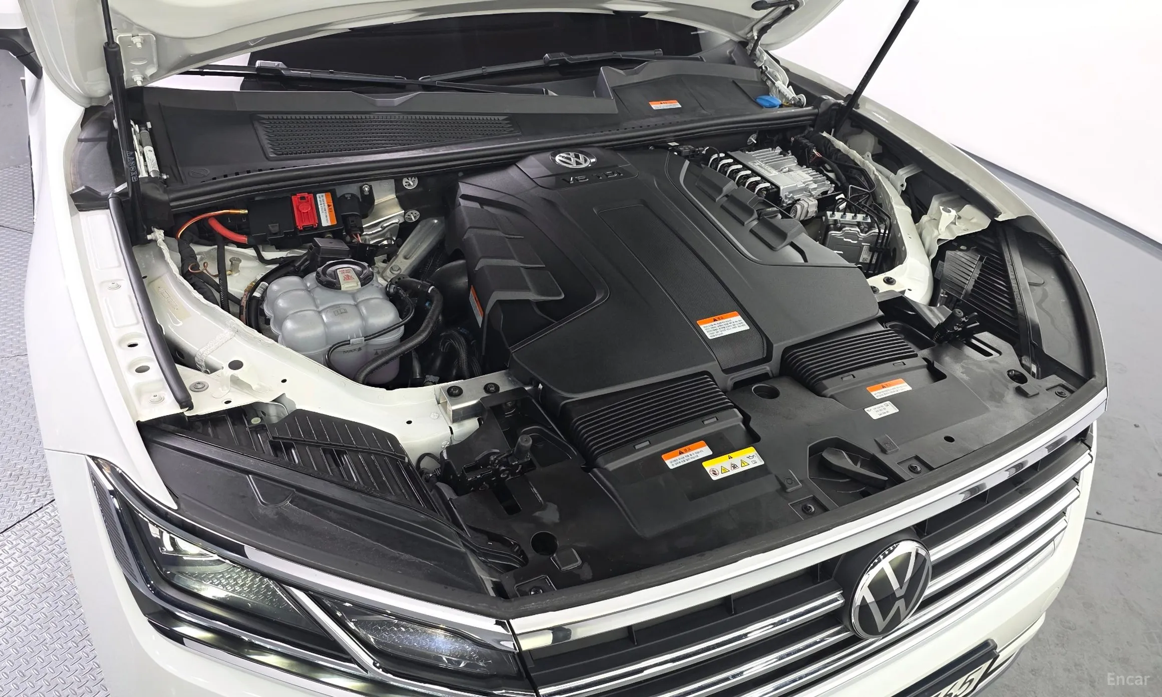 Volkswagen Touareg 3rd Generation превью 6