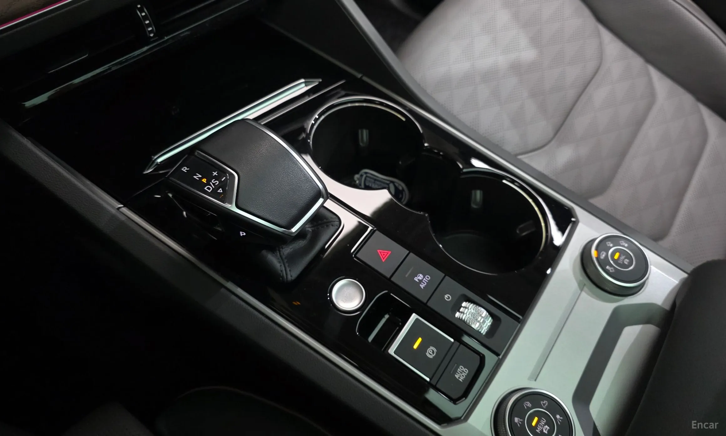 Volkswagen Touareg 3rd Generation превью 9