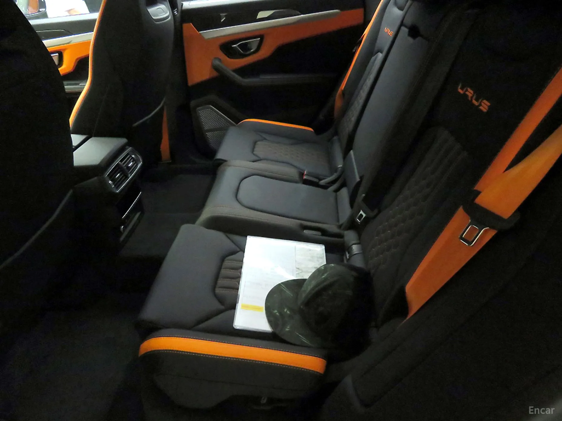 Lamborghini Urus превью 10
