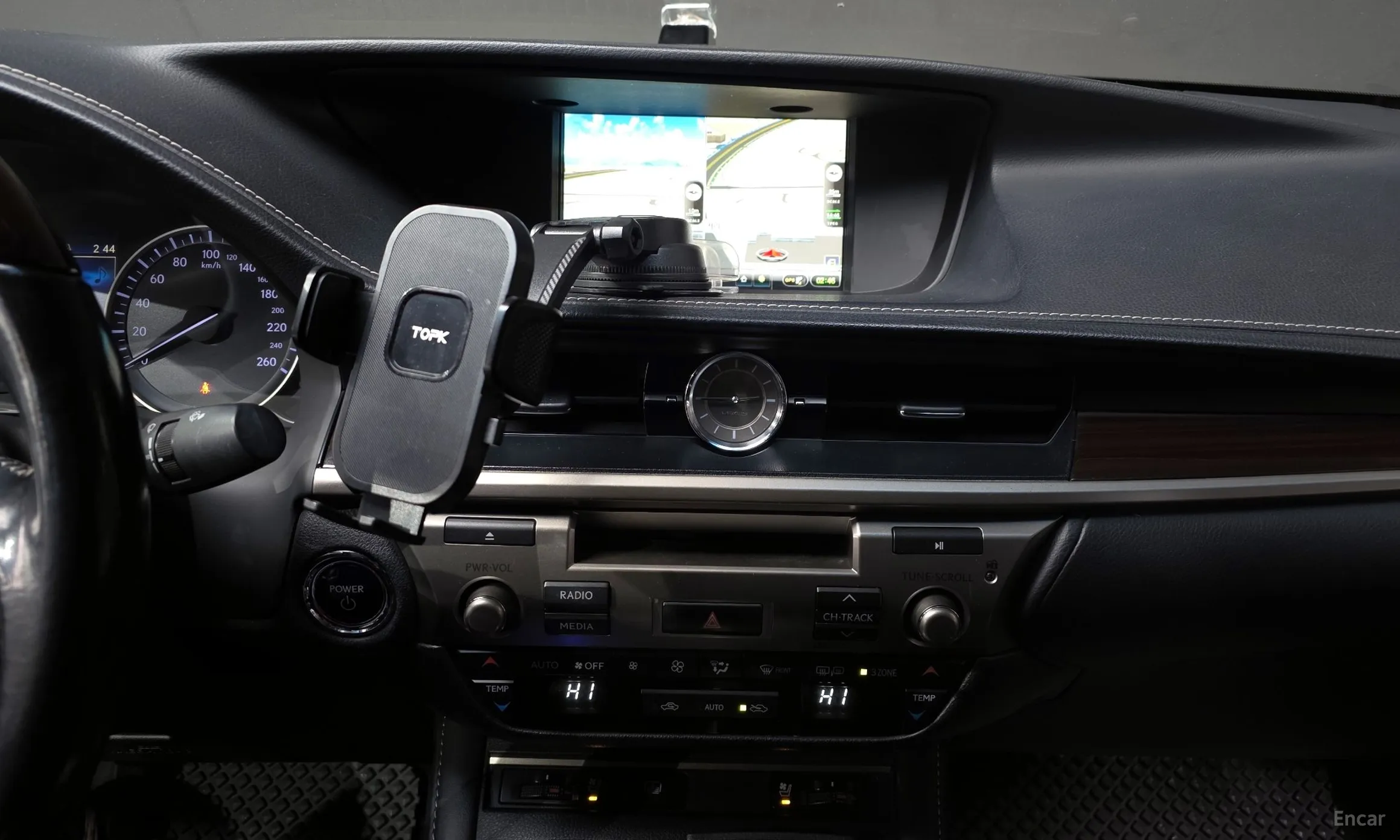 Lexus New ES300h превью 14