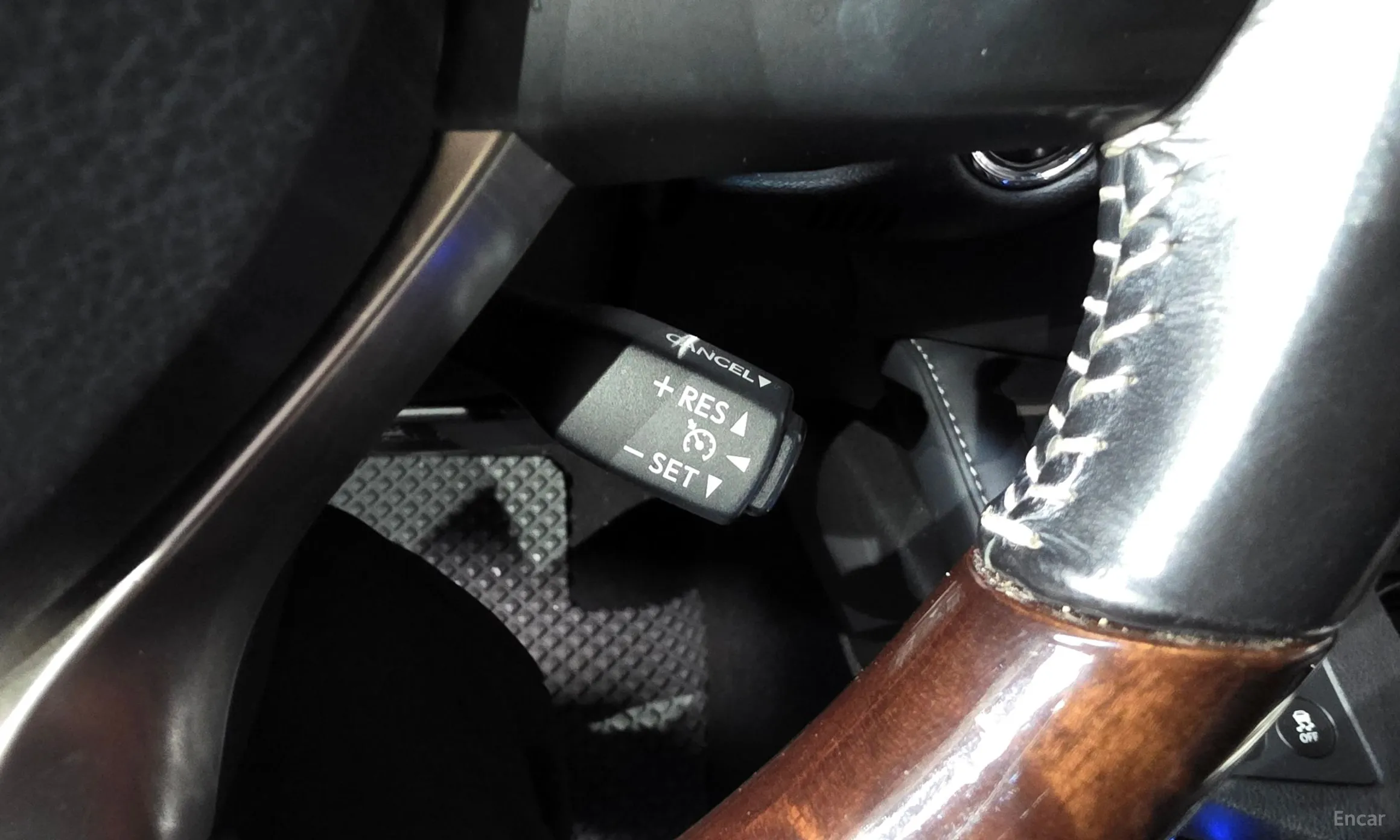 Lexus New ES300h превью 16