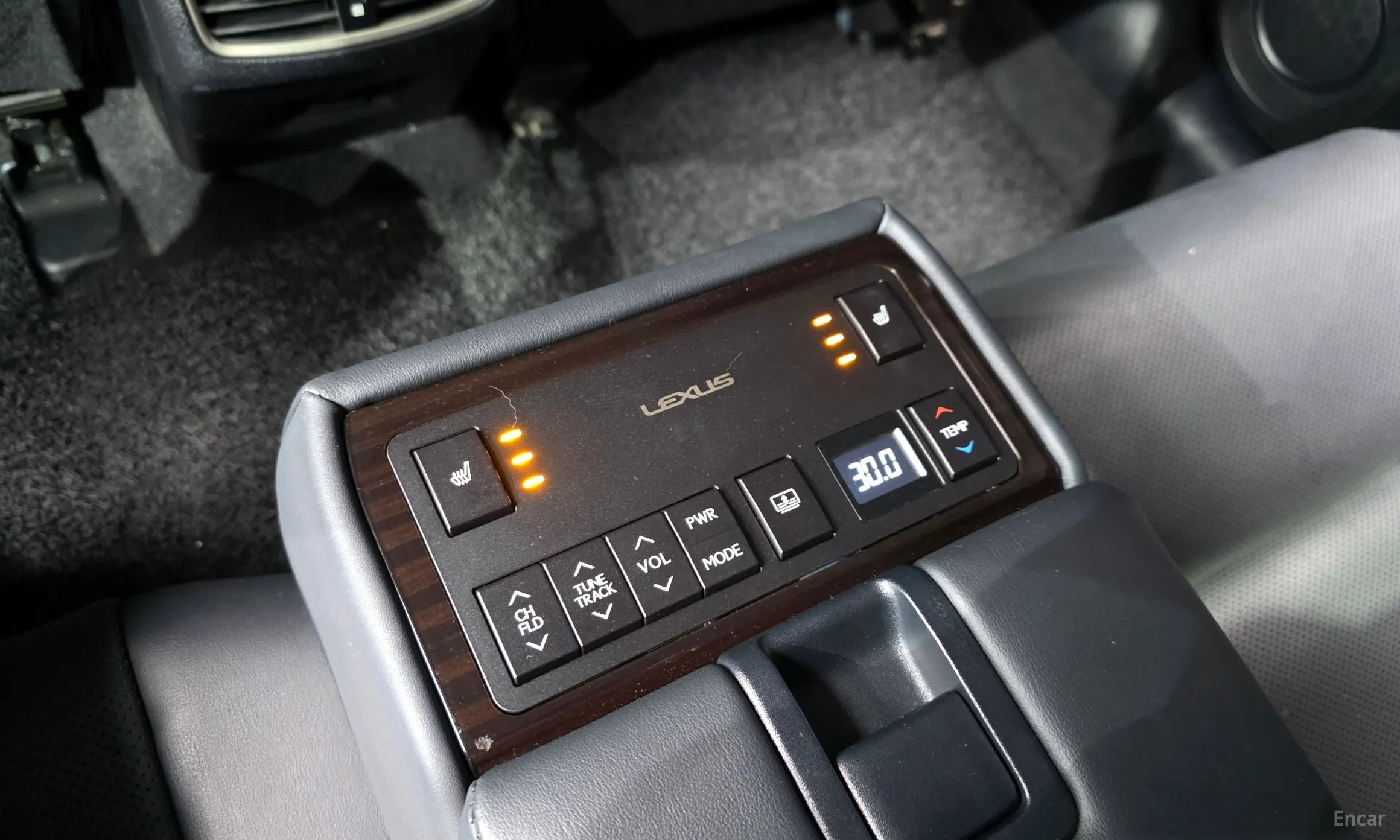 Lexus New ES300h превью 19