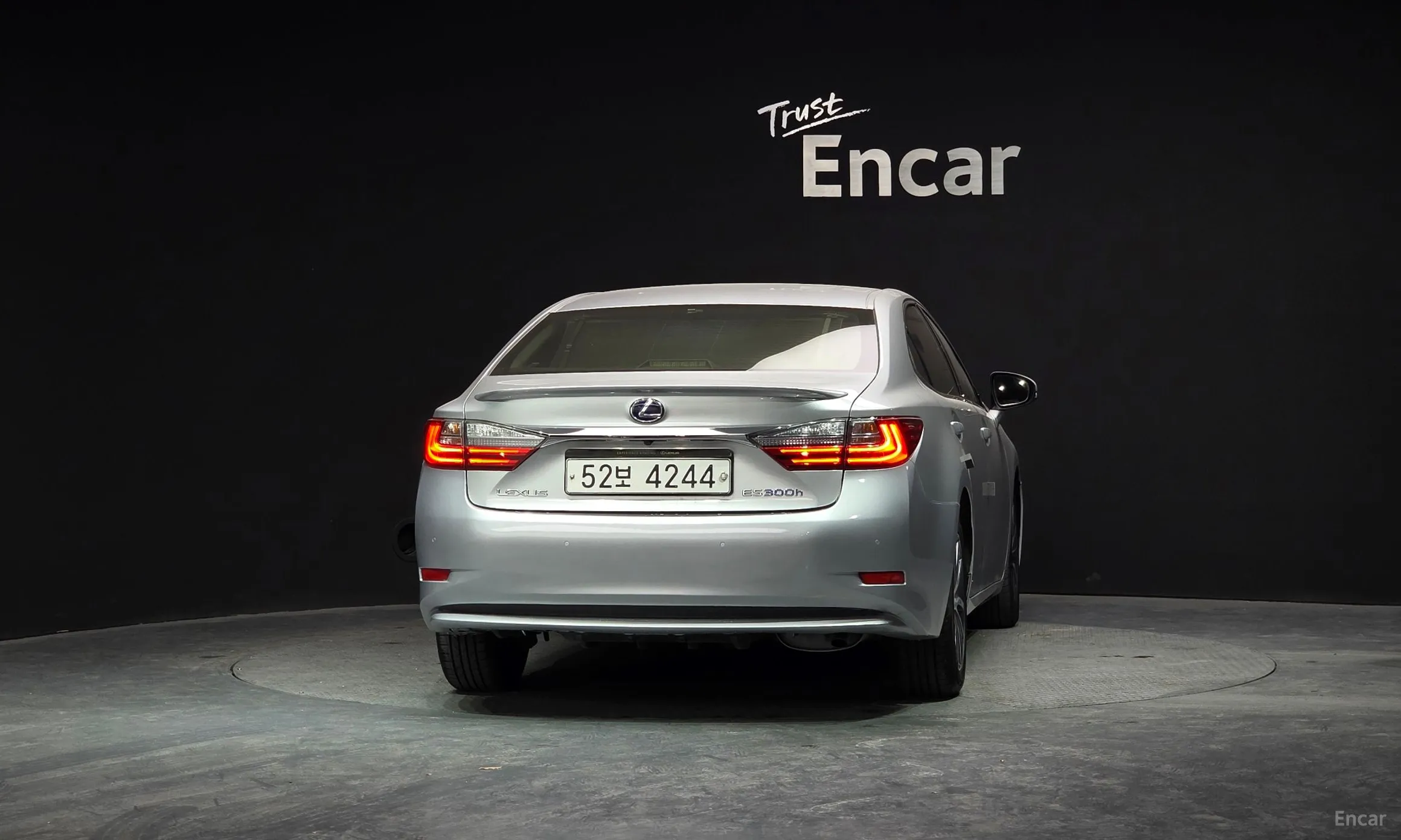 Lexus New ES300h превью 4