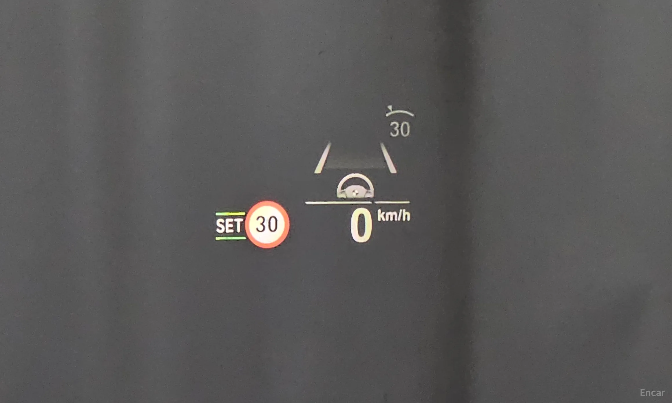 BMW 5 Series (G30) превью 14