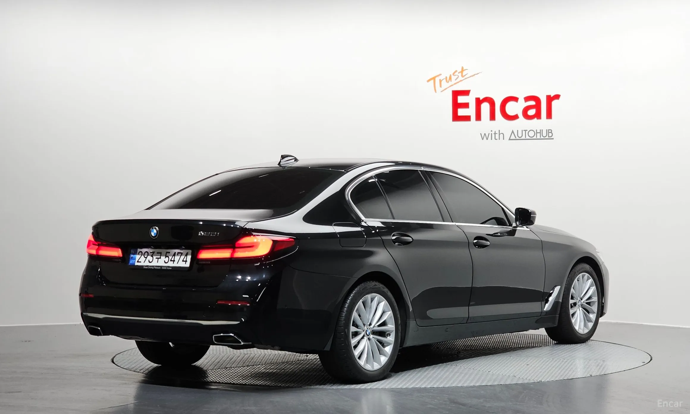 BMW 5 Series (G30) превью 2