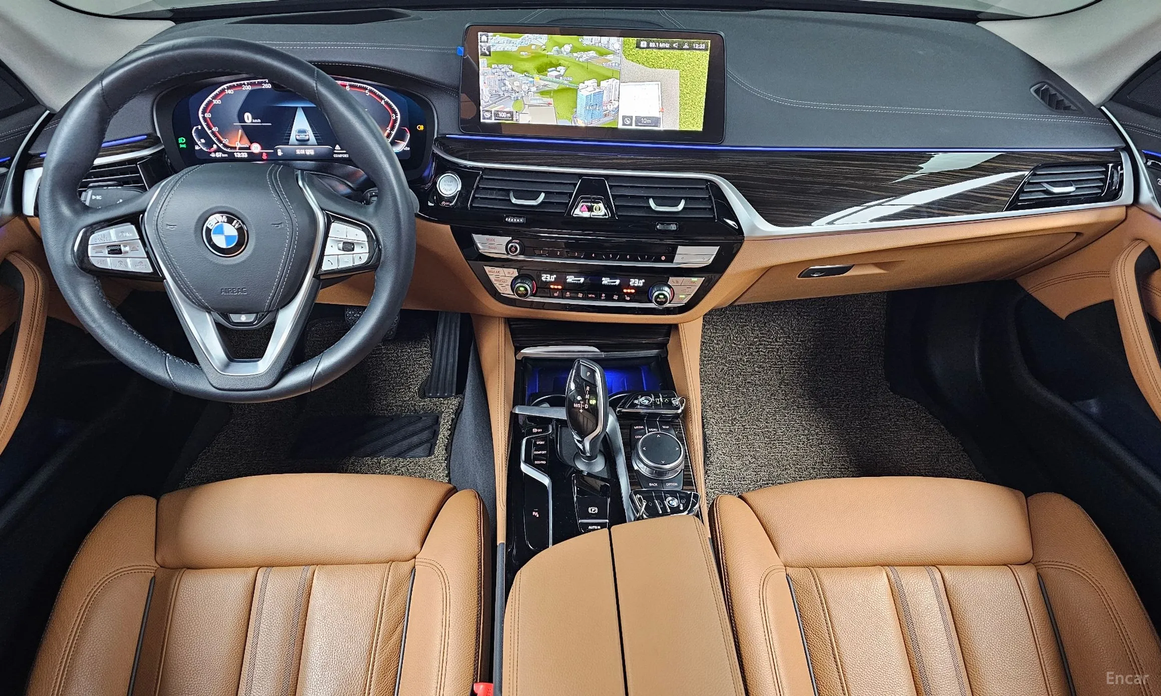 BMW 5 Series (G30) превью 7