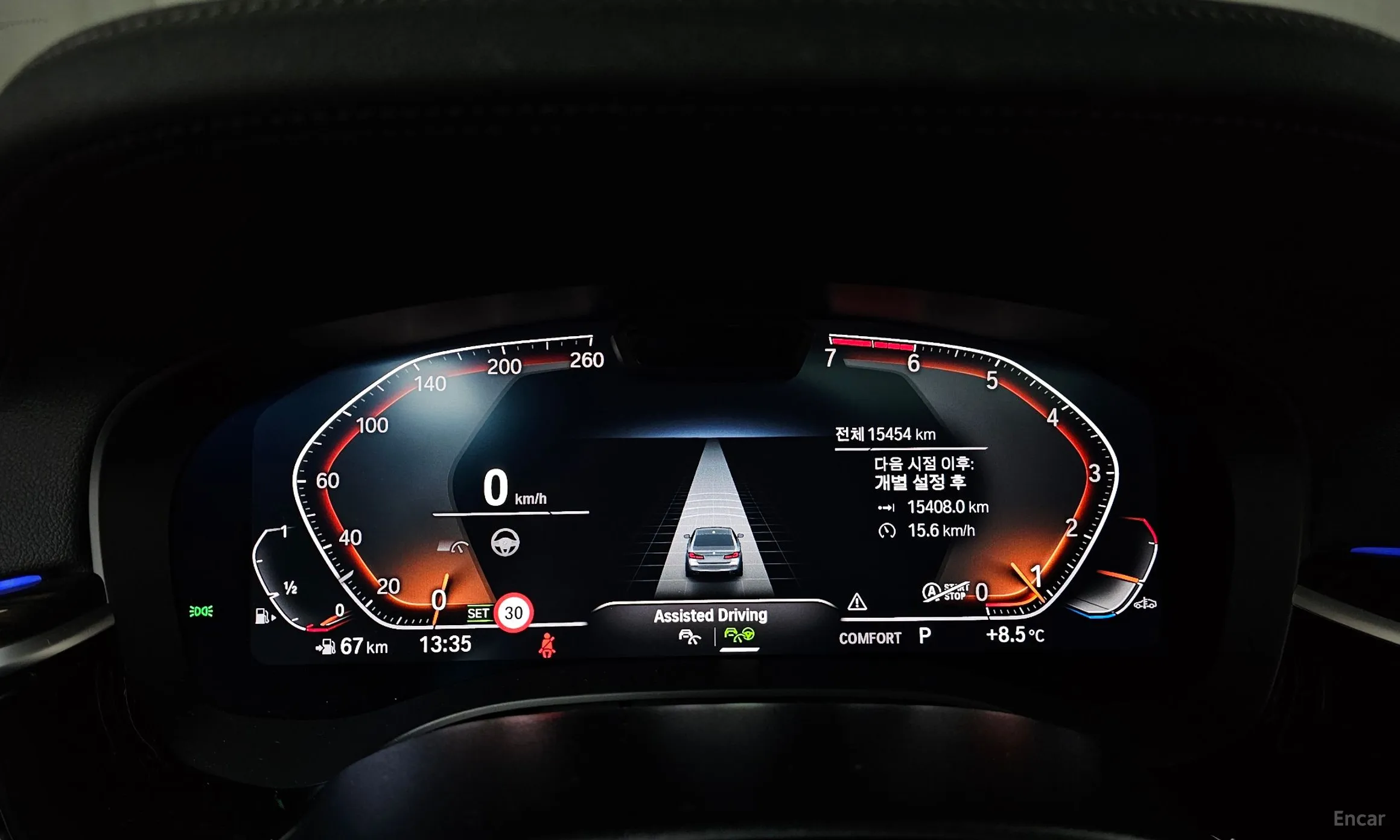 BMW 5 Series (G30) превью 8