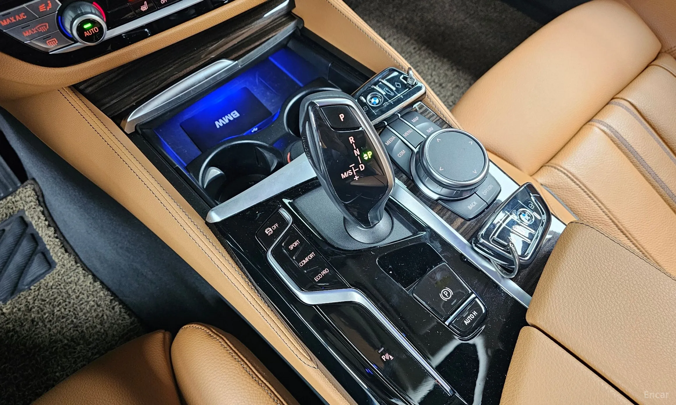 BMW 5 Series (G30) превью 9