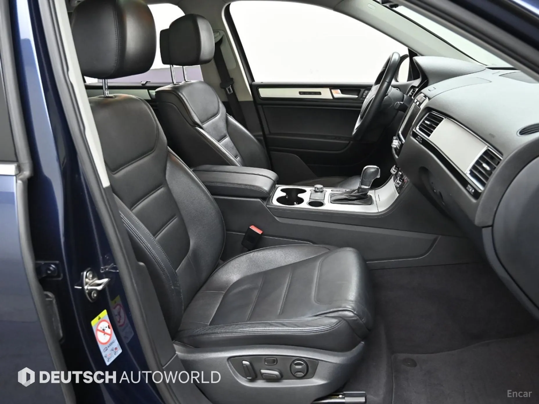 Volkswagen New Touareg превью 10