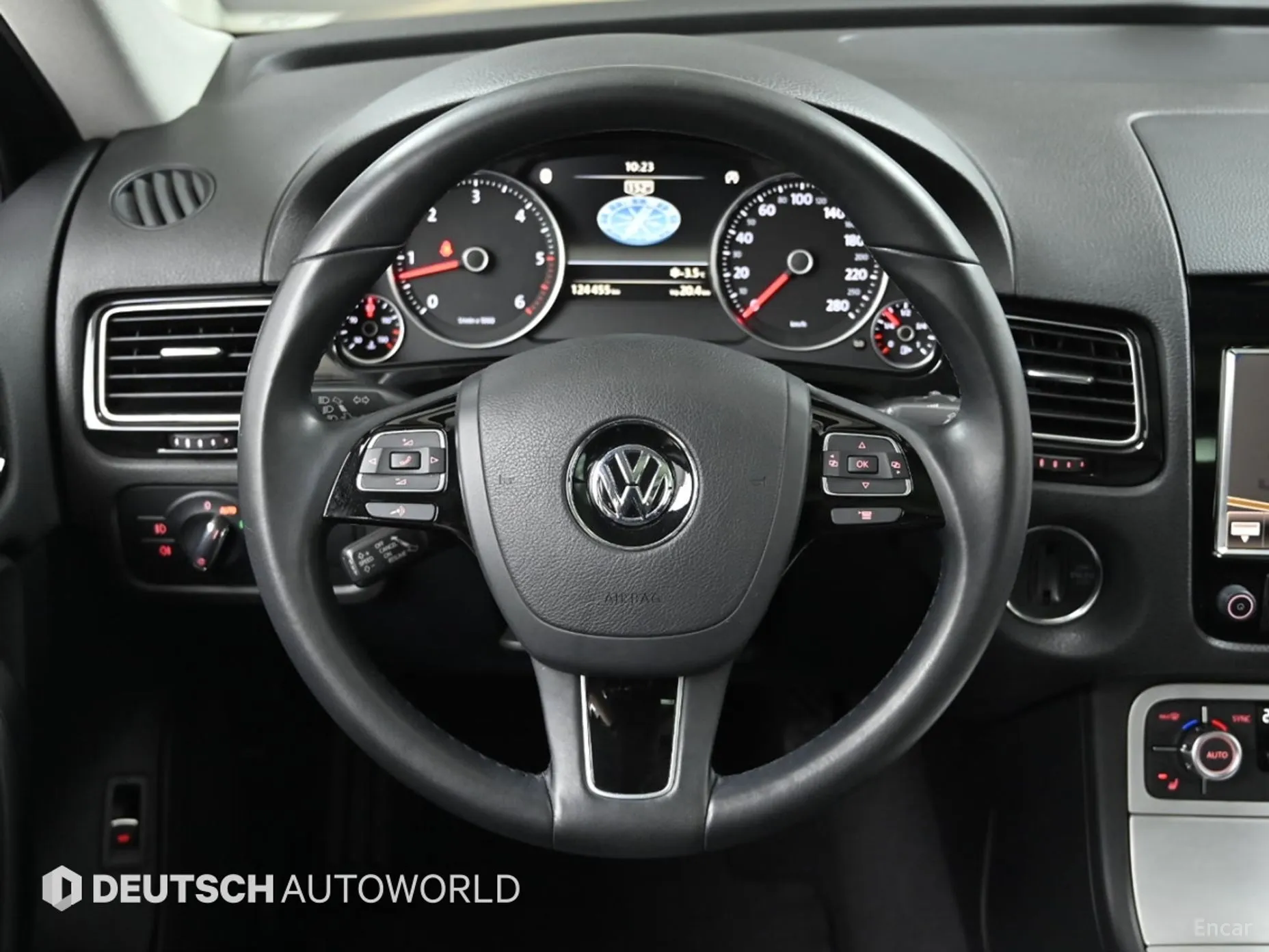 Volkswagen New Touareg превью 13