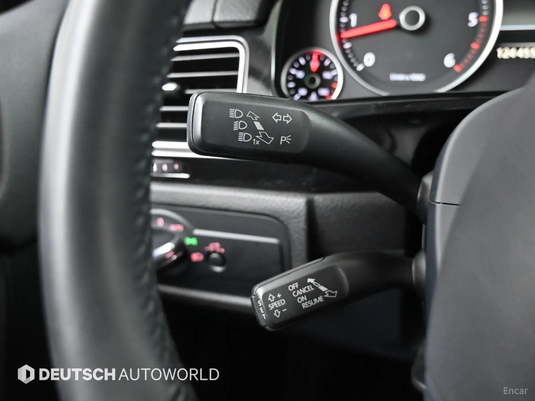 Volkswagen New Touareg превью 17