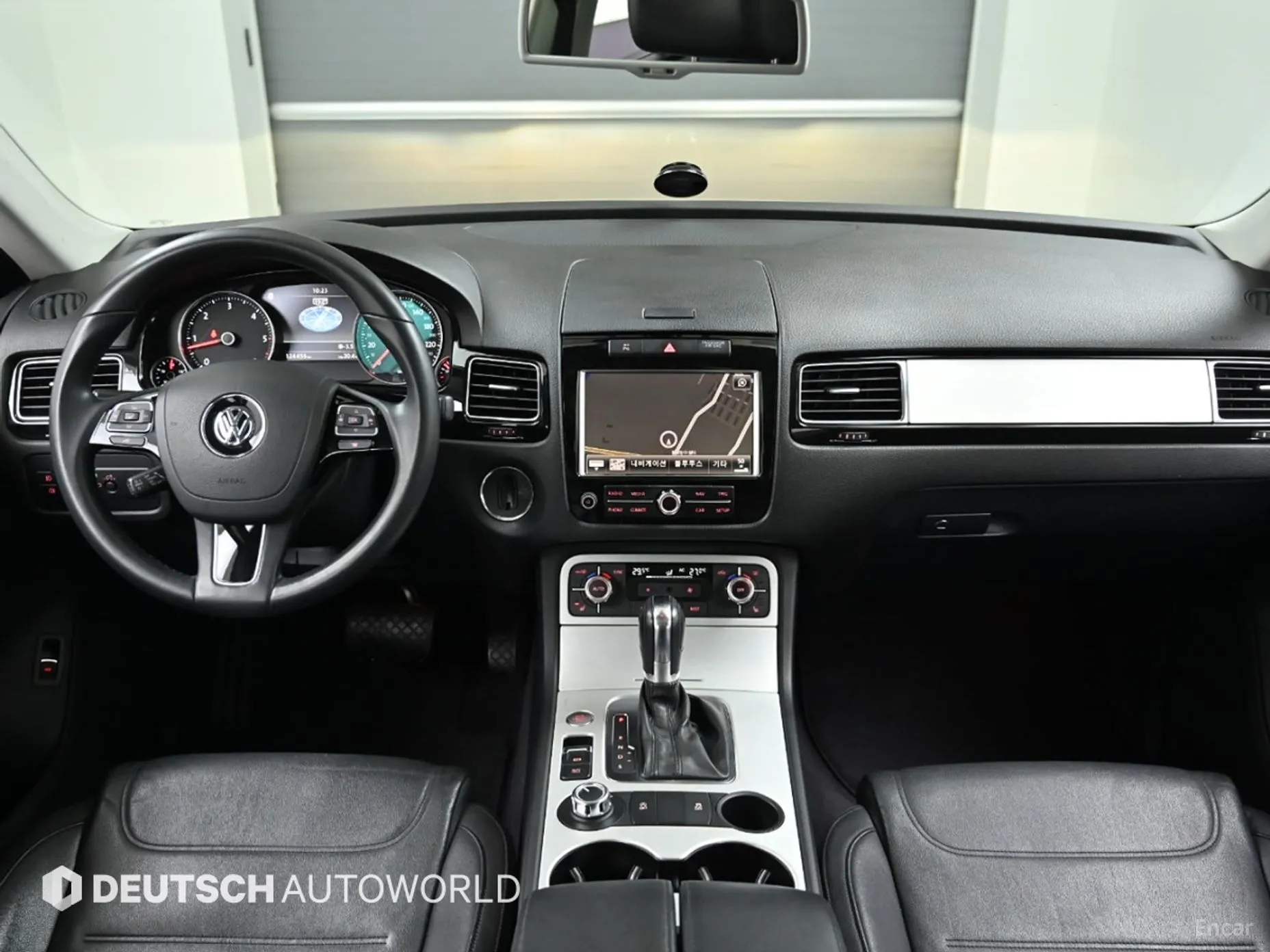 Volkswagen New Touareg превью 7