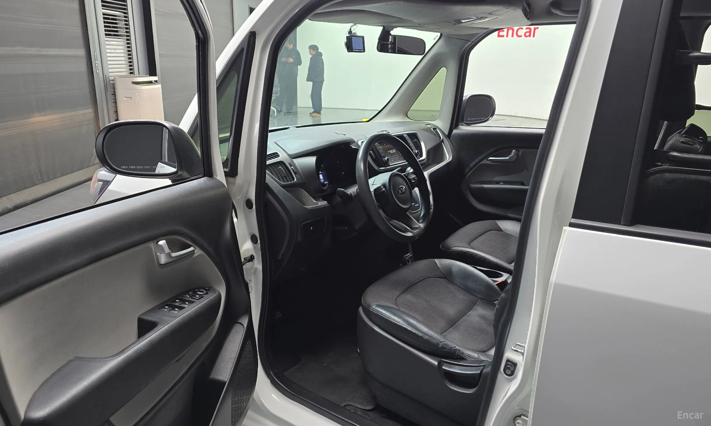 Kia Ray превью 10