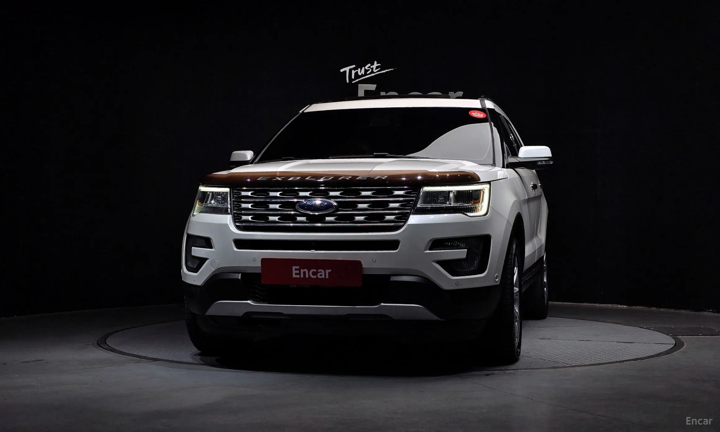 Ford Explorer превью 3