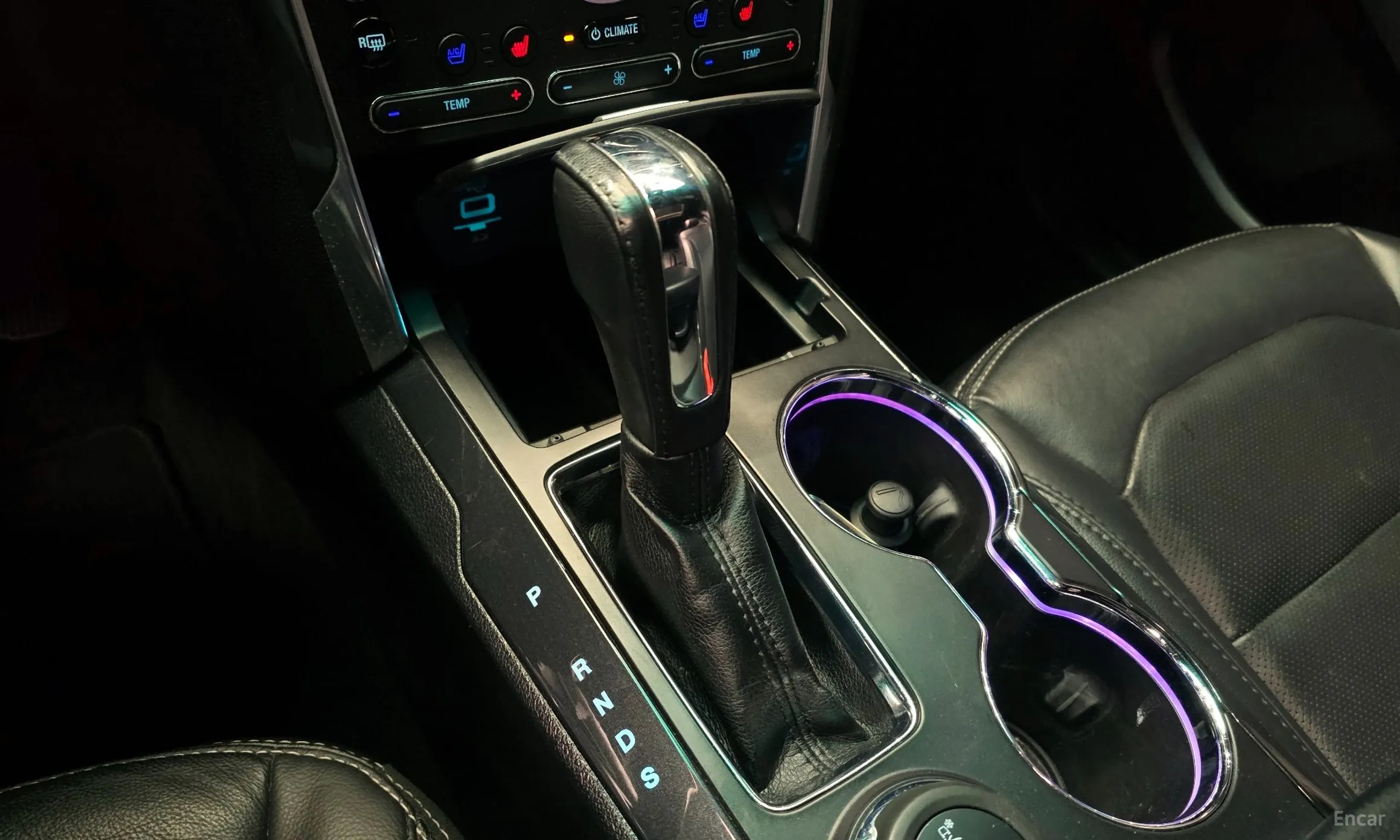 Ford Explorer превью 9