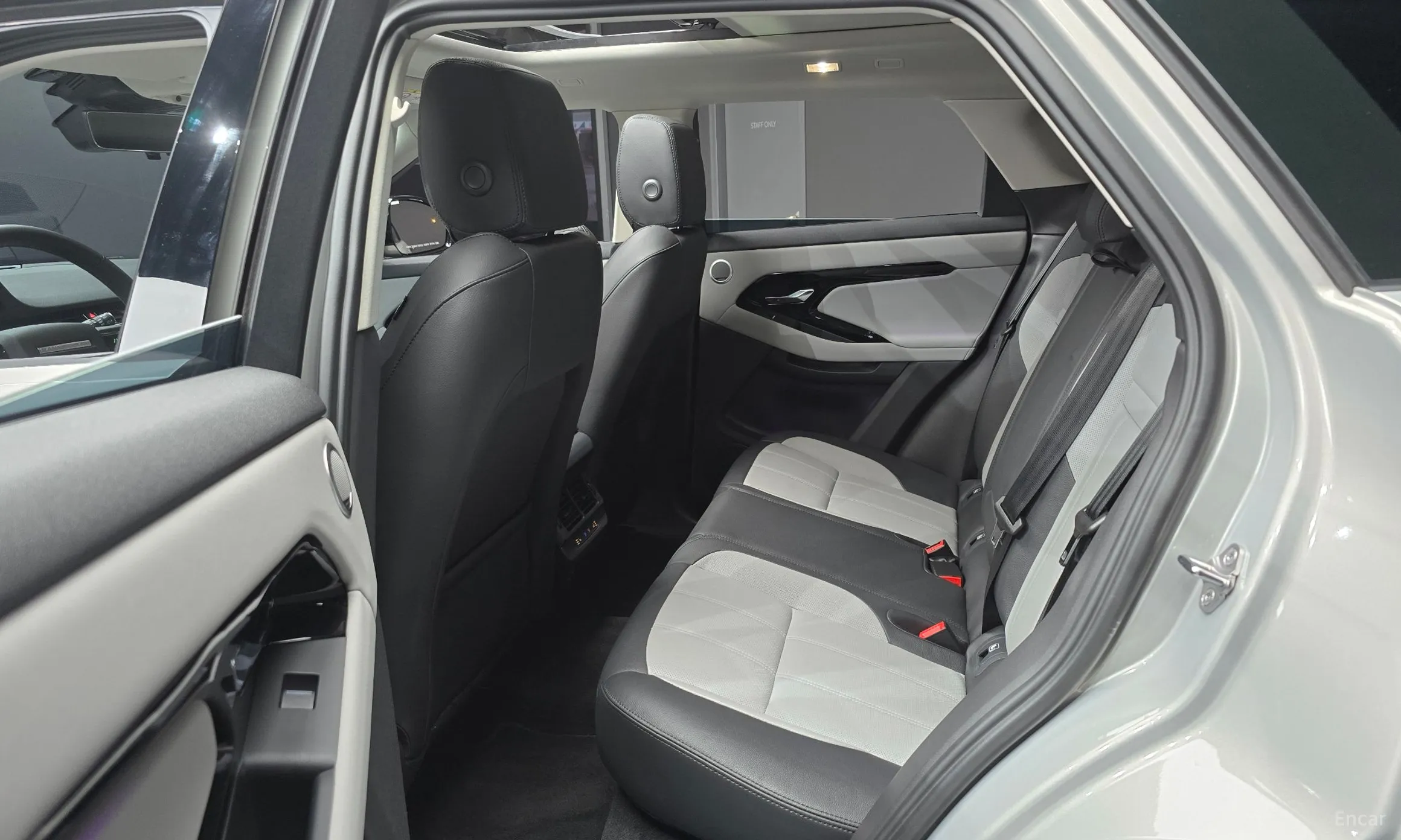 Land Rover Range Rover Evoque 2nd Generation превью 12