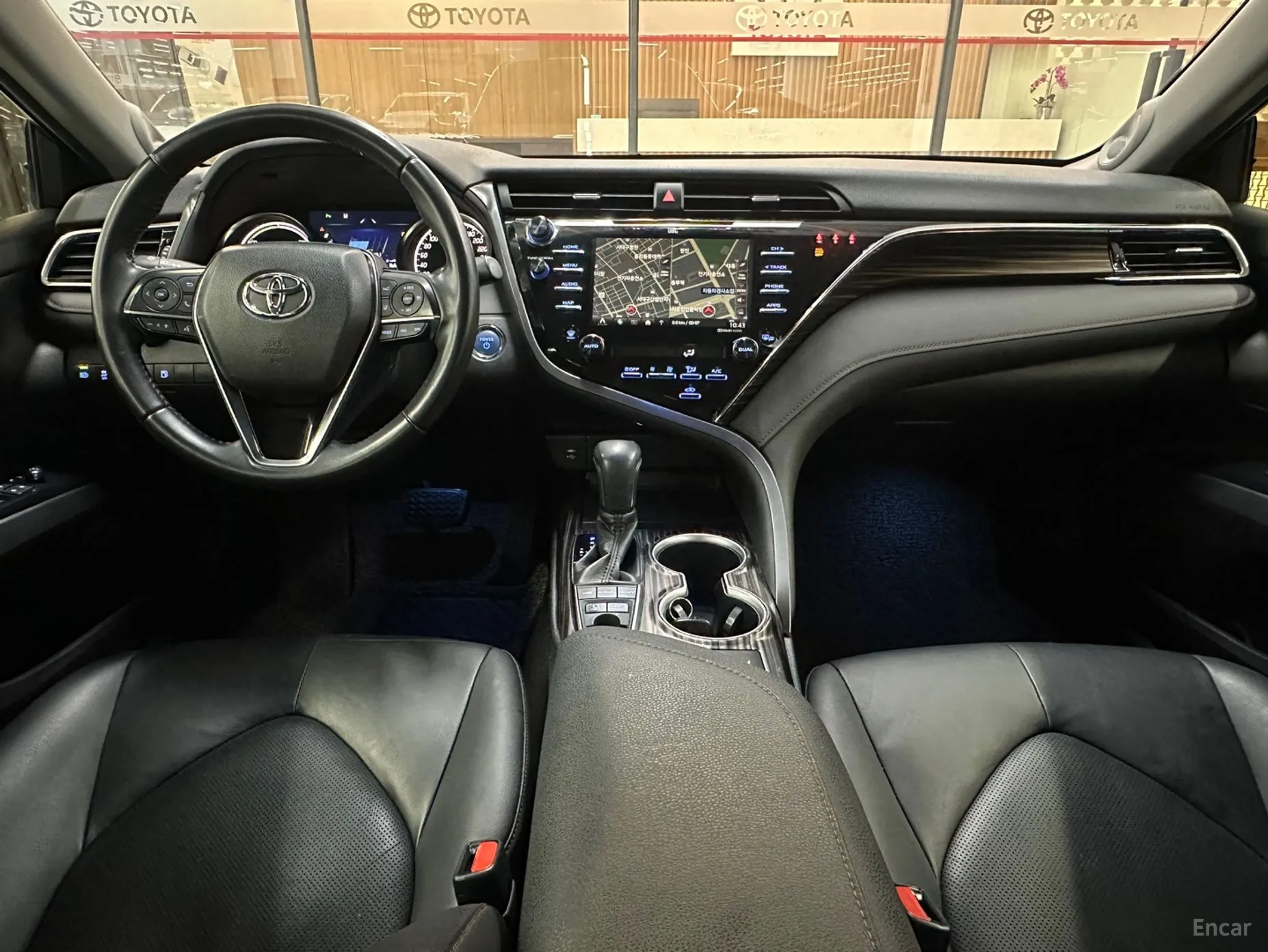 Toyota Camry (XV70) превью 7