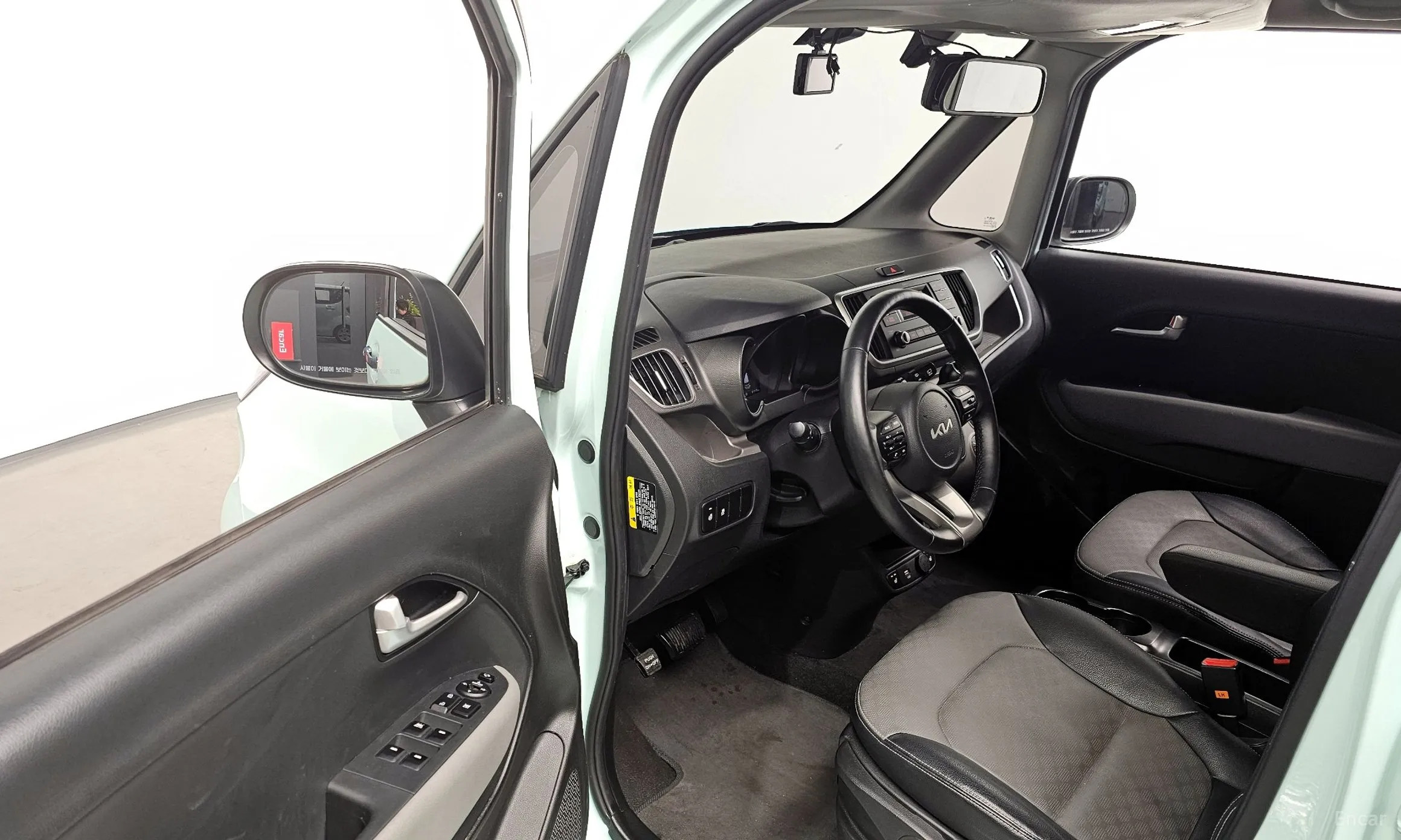 Kia Ray превью 10