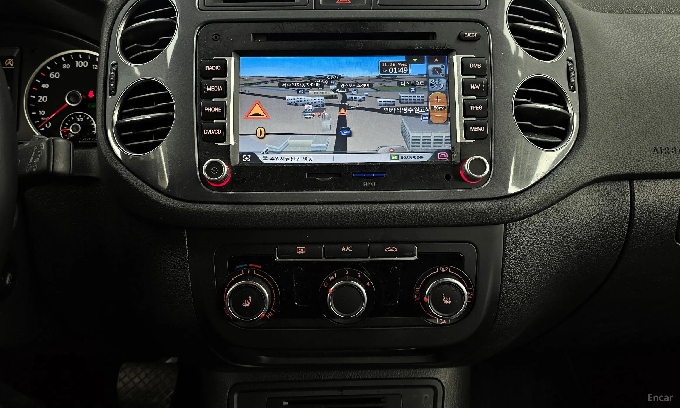 Volkswagen New Tiguan превью 14
