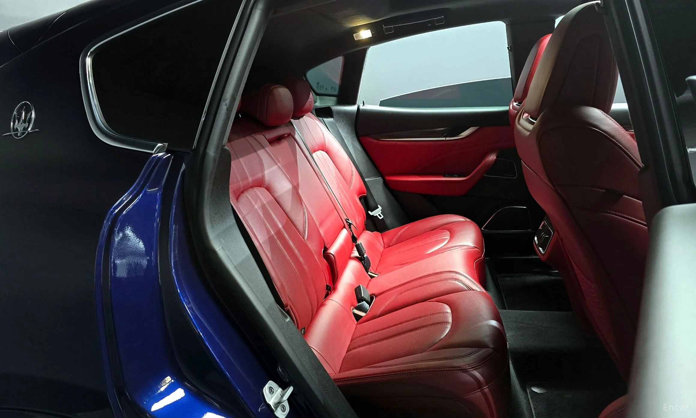 Maserati Levante превью 12