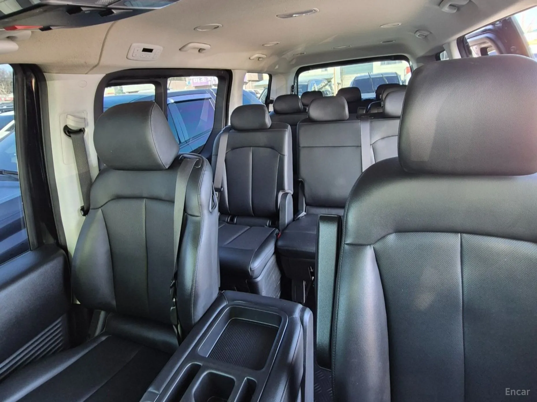 Hyundai Staria превью 7