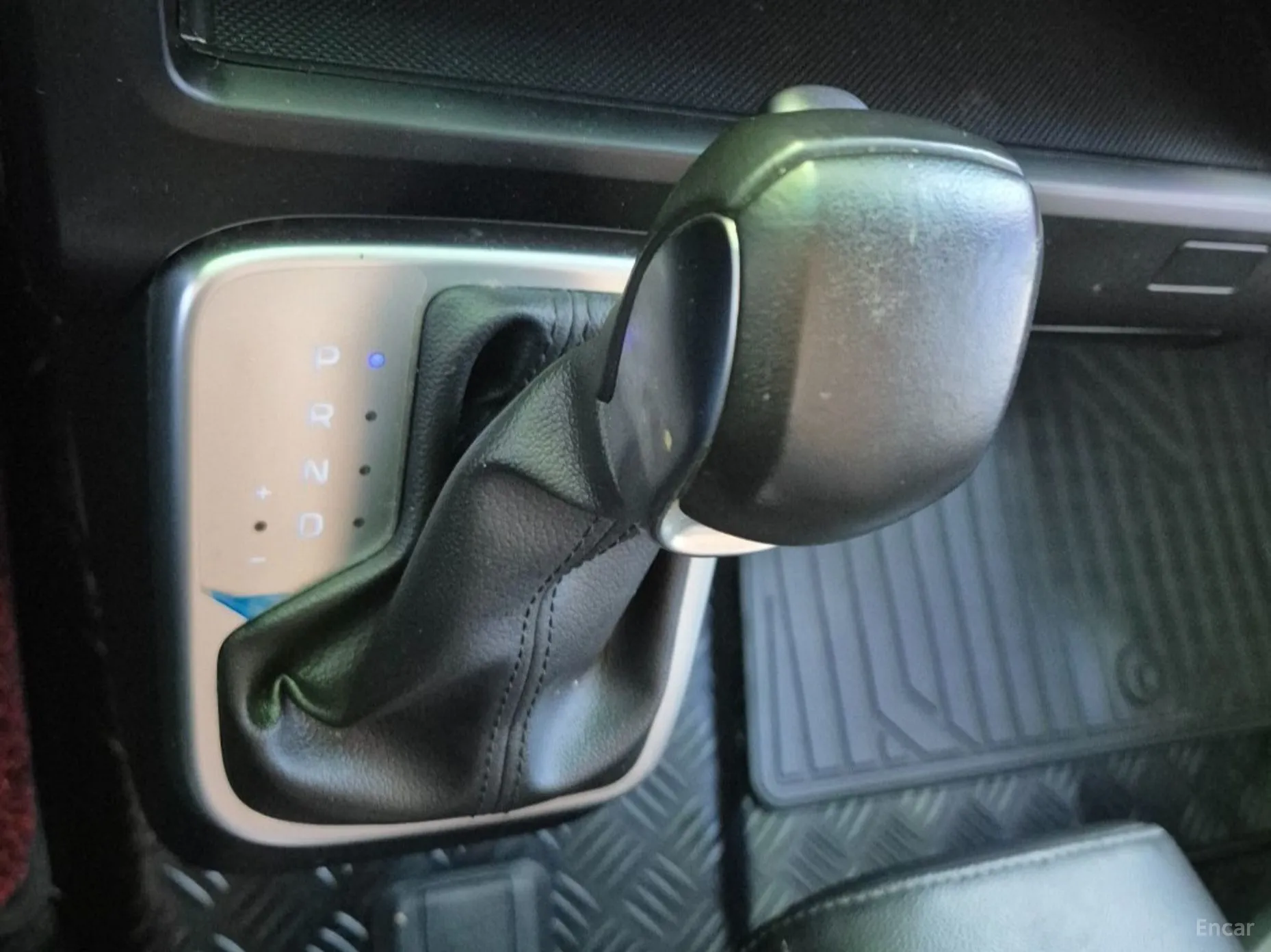 Hyundai Staria превью 9
