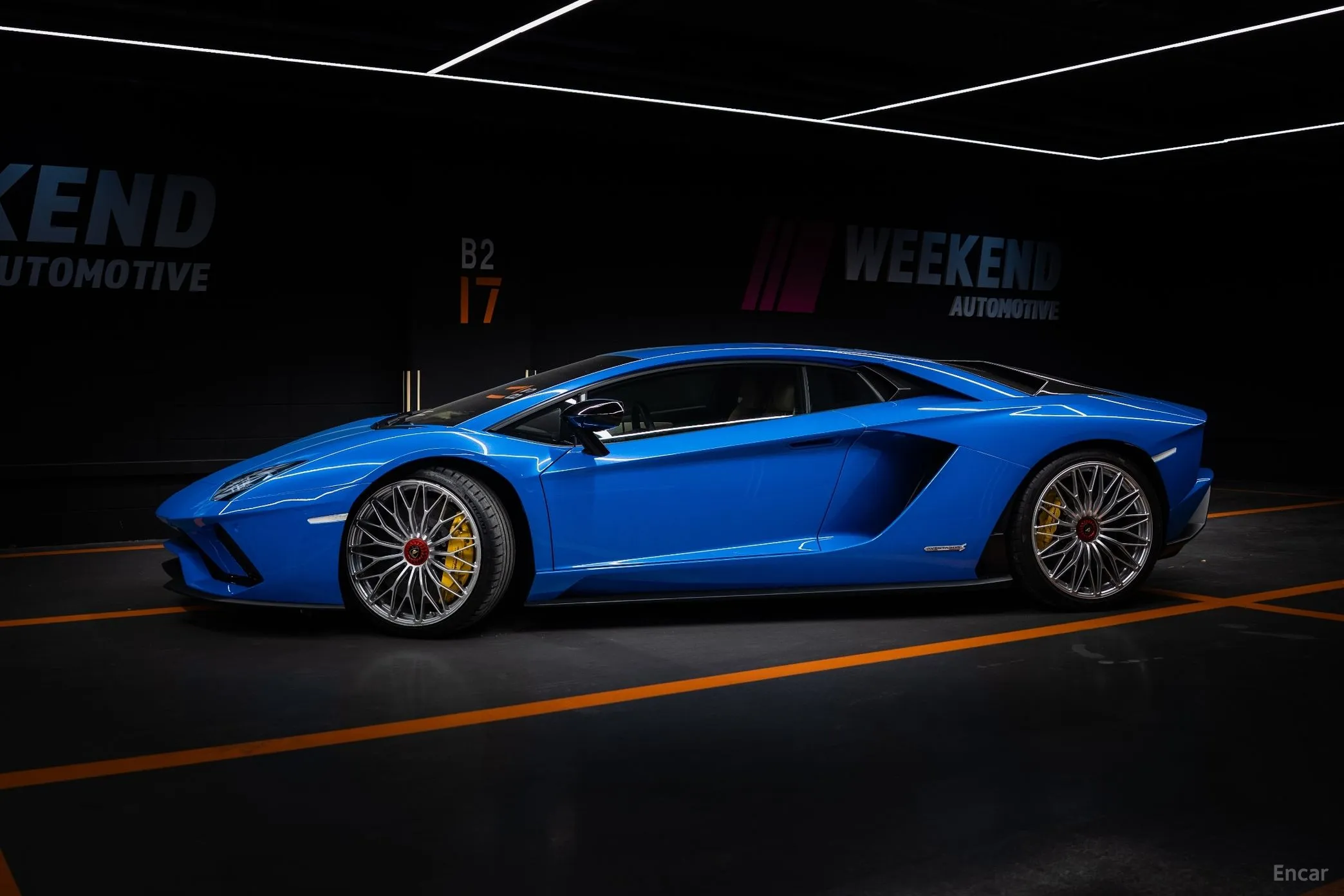 Lamborghini Aventador превью 3