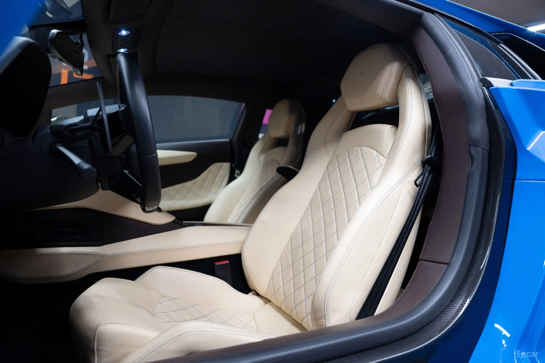 Lamborghini Aventador превью 6