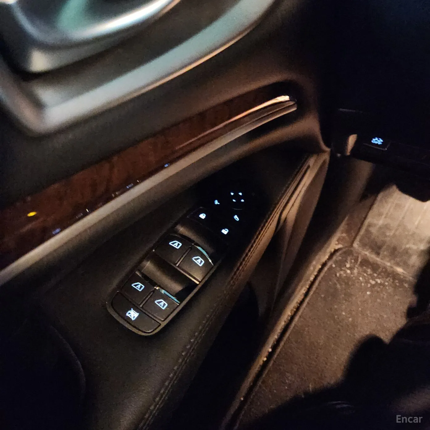 Infiniti QX60 превью 9
