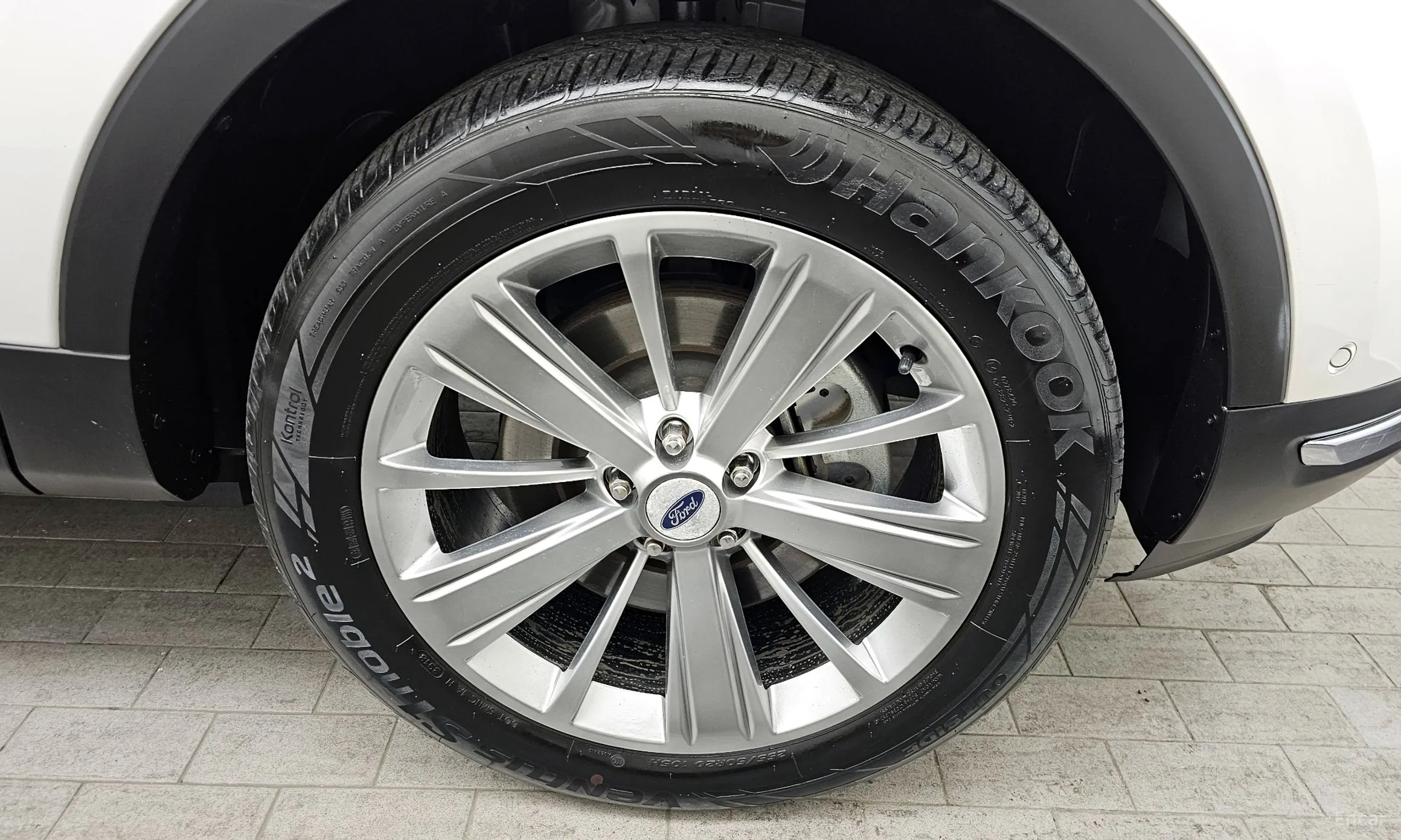 Ford Explorer превью 5