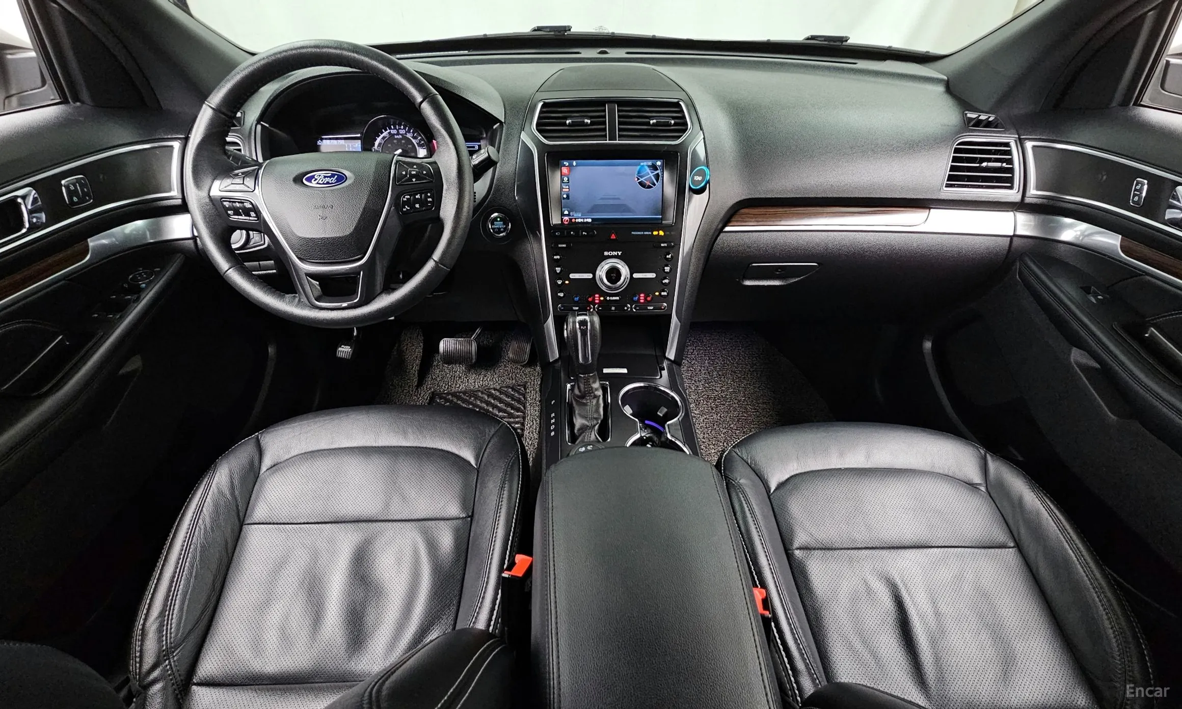 Ford Explorer превью 7