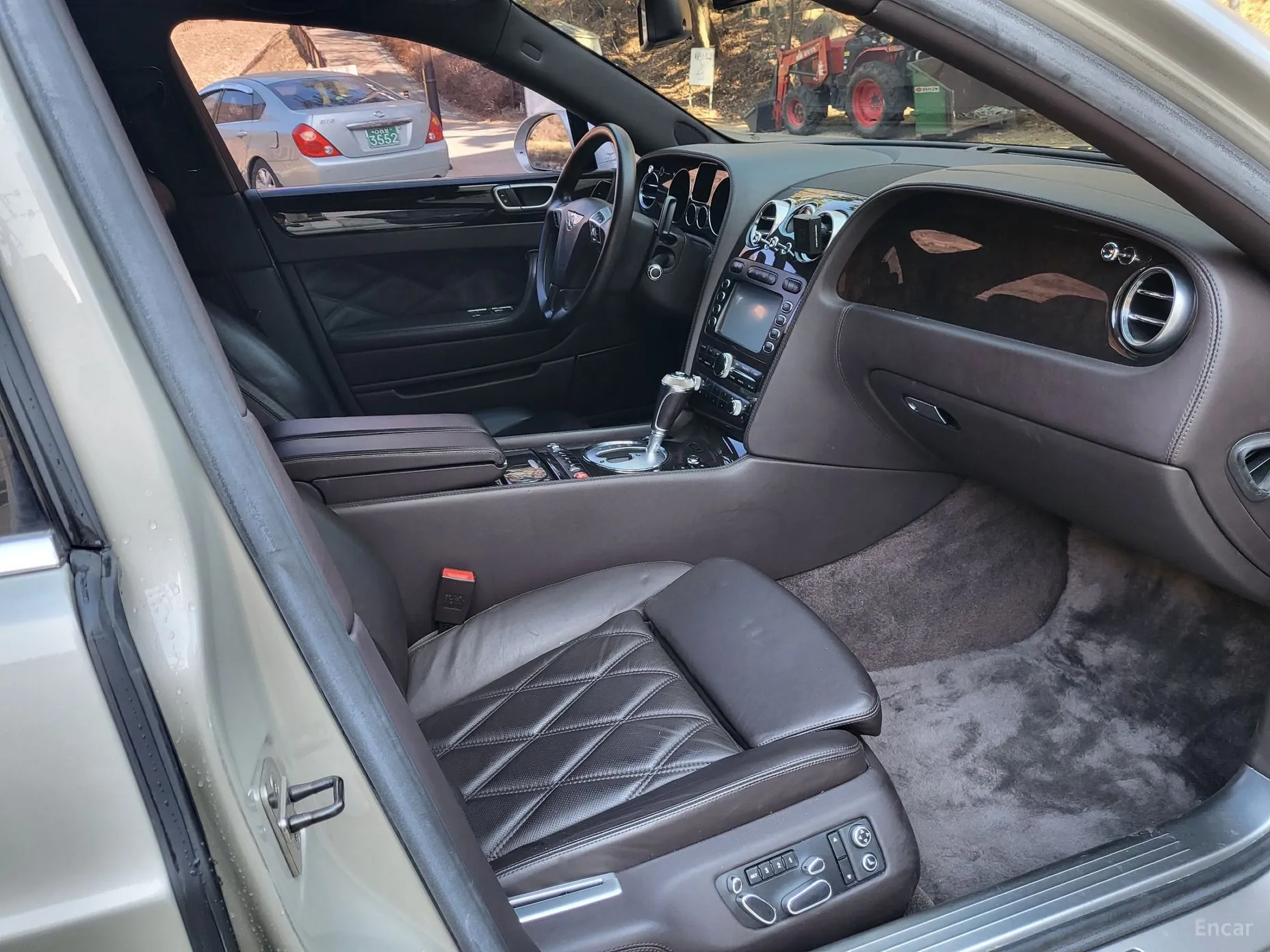 Bentley Flying Spur Gen 1 превью 11