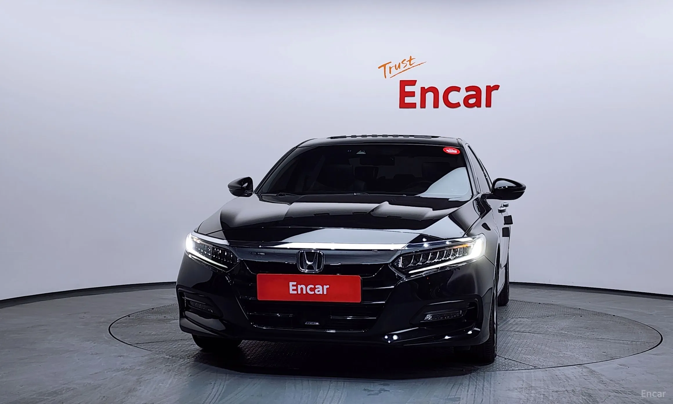 Honda Accord 10th Generation превью 3