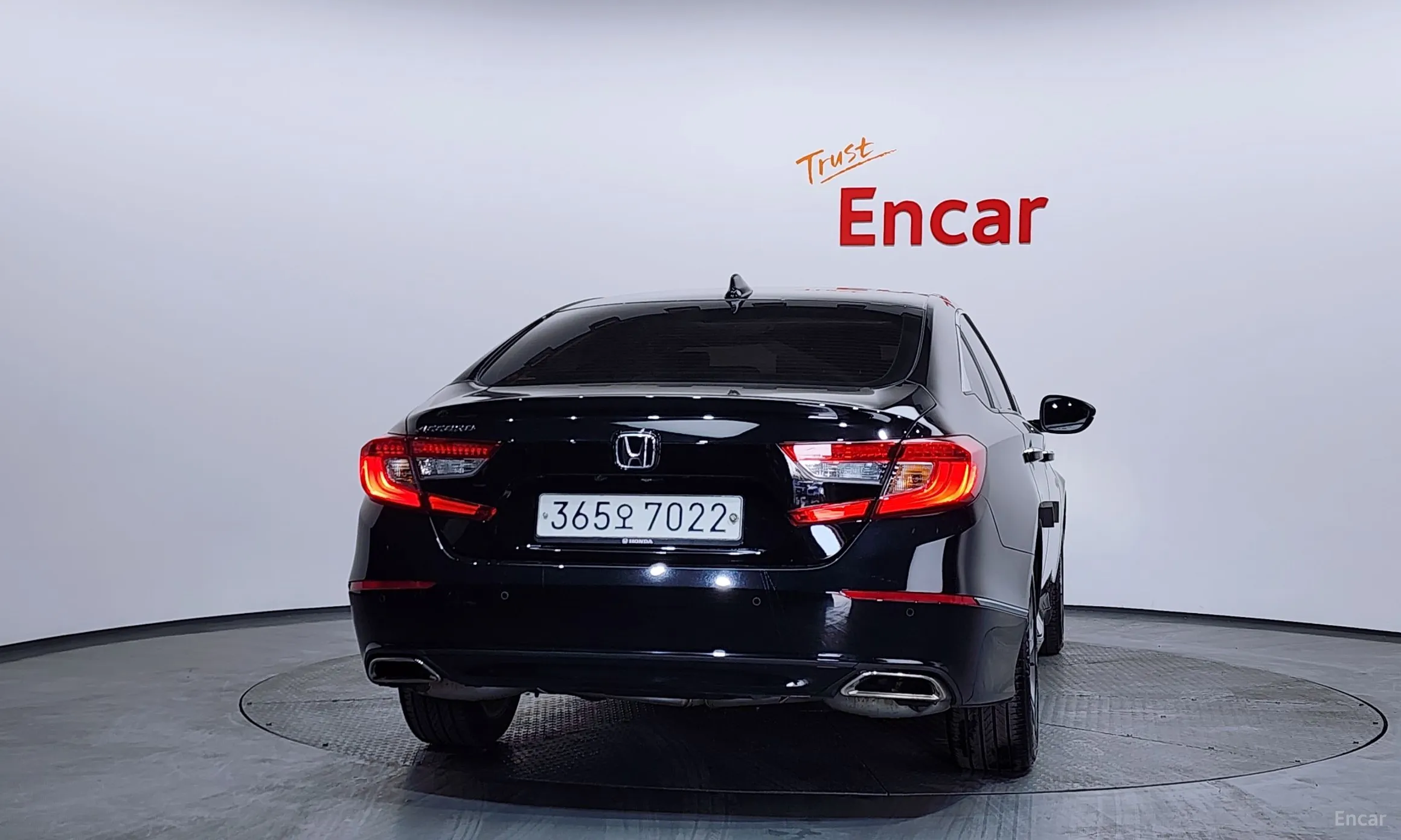Honda Accord 10th Generation превью 4