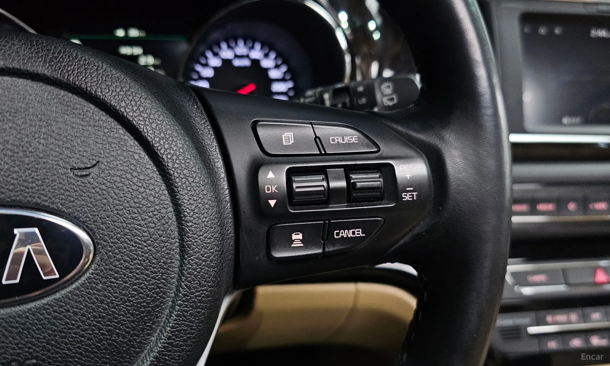 Kia Carnival превью 19