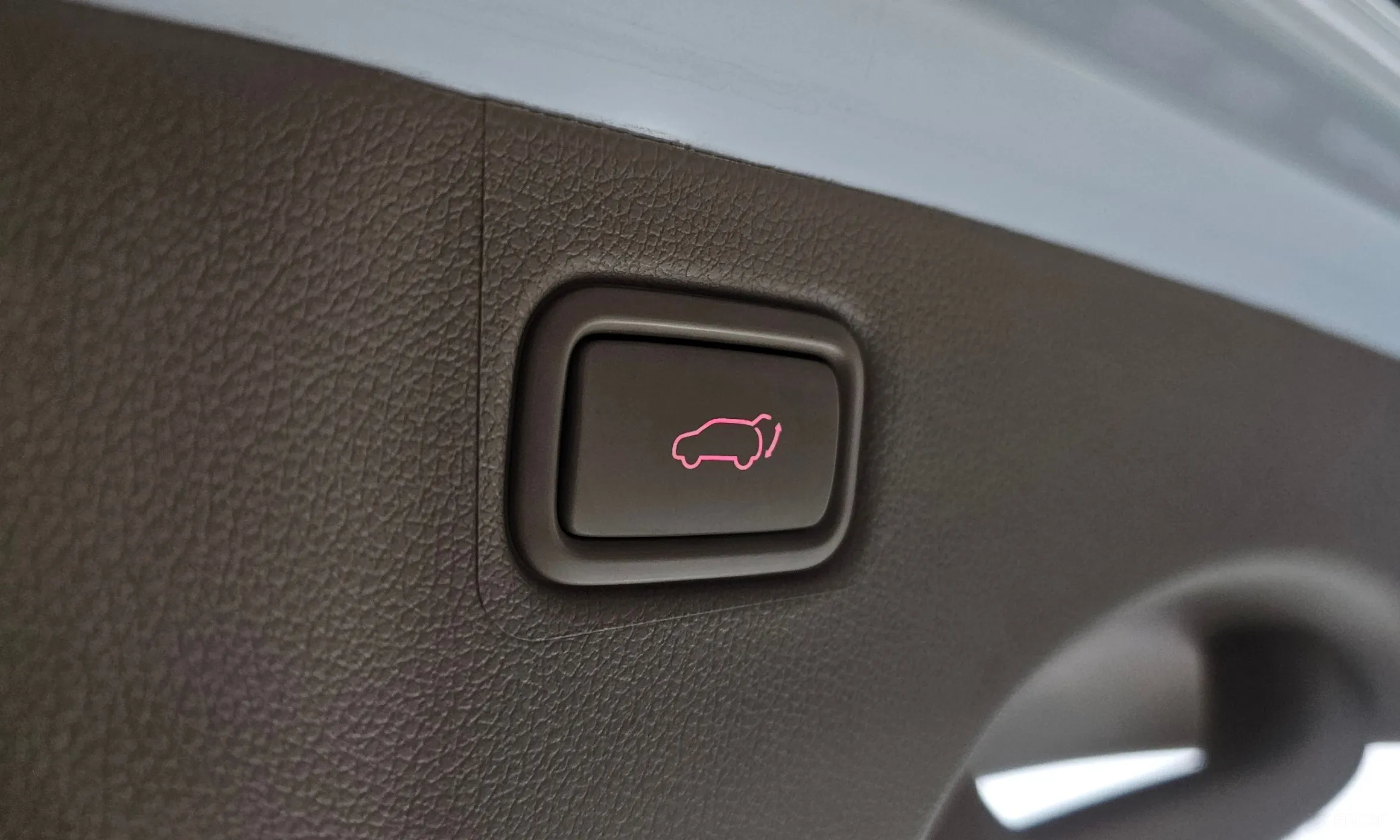 Kia Carnival превью 20