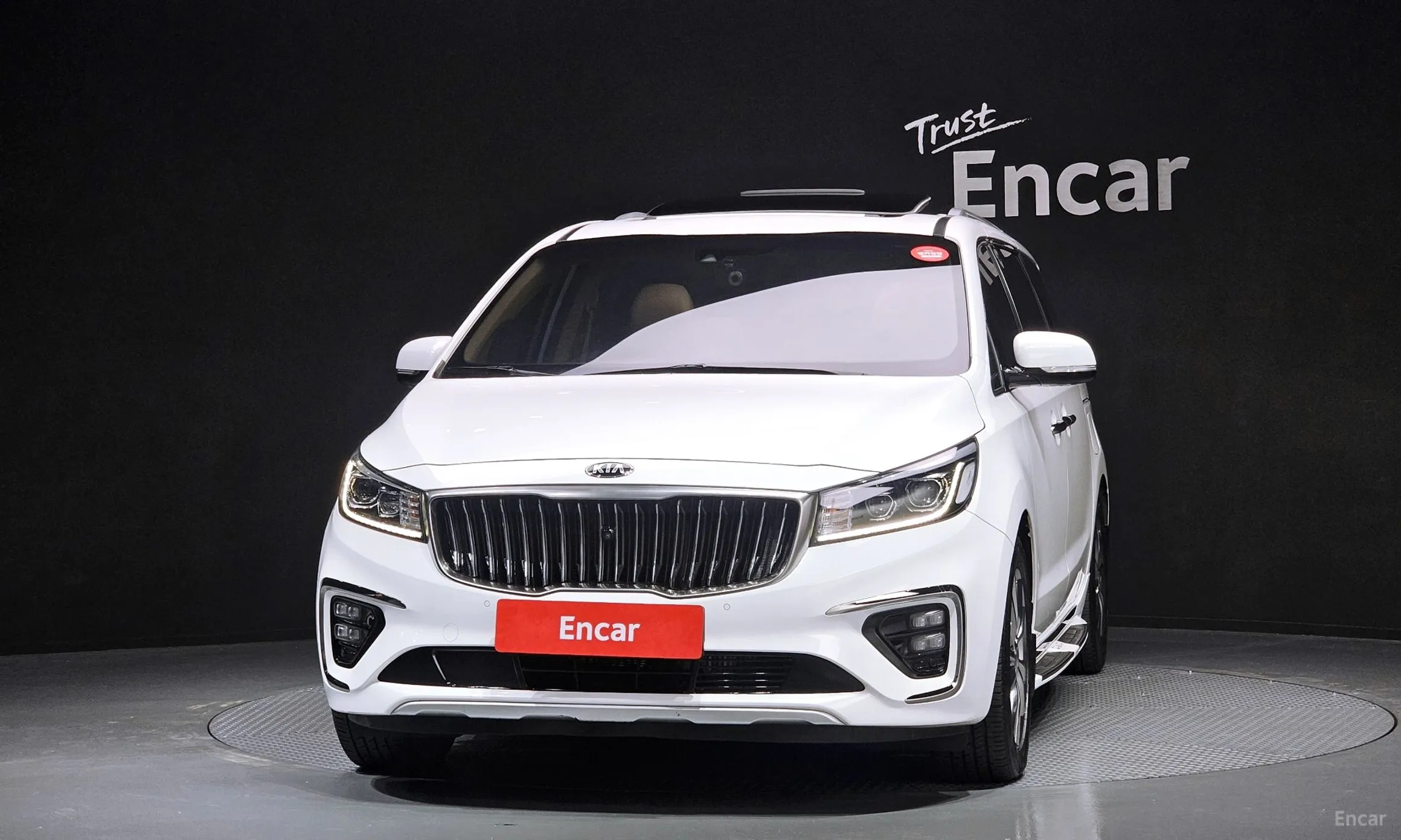Kia Carnival превью 3