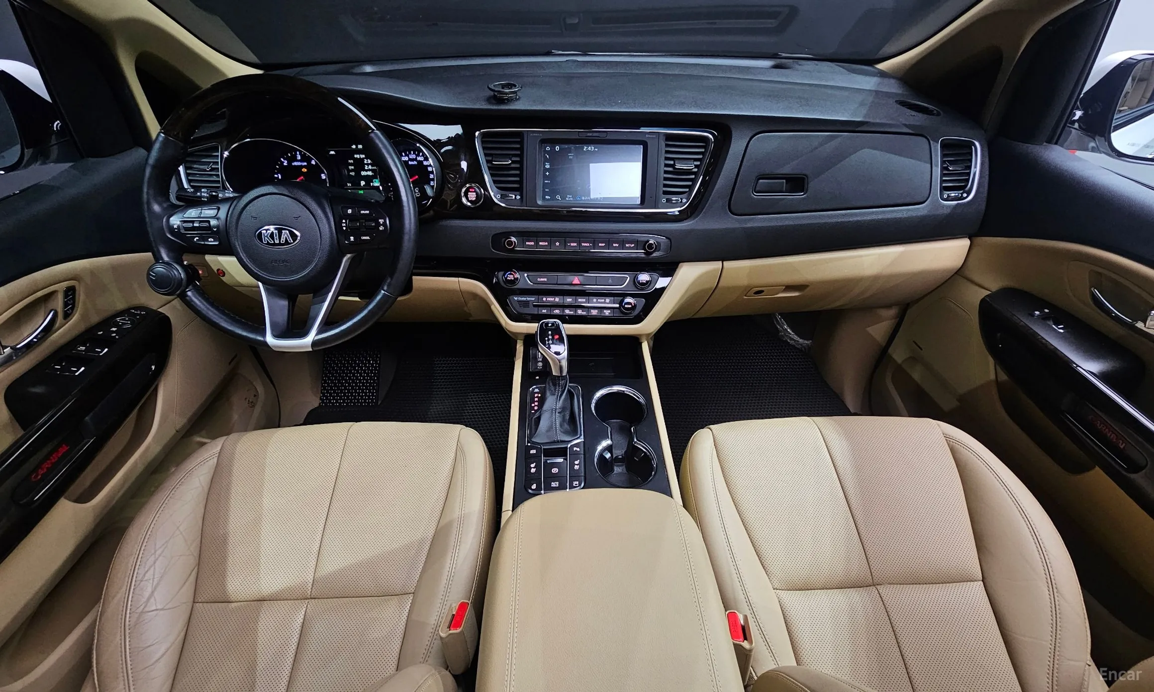 Kia Carnival превью 7