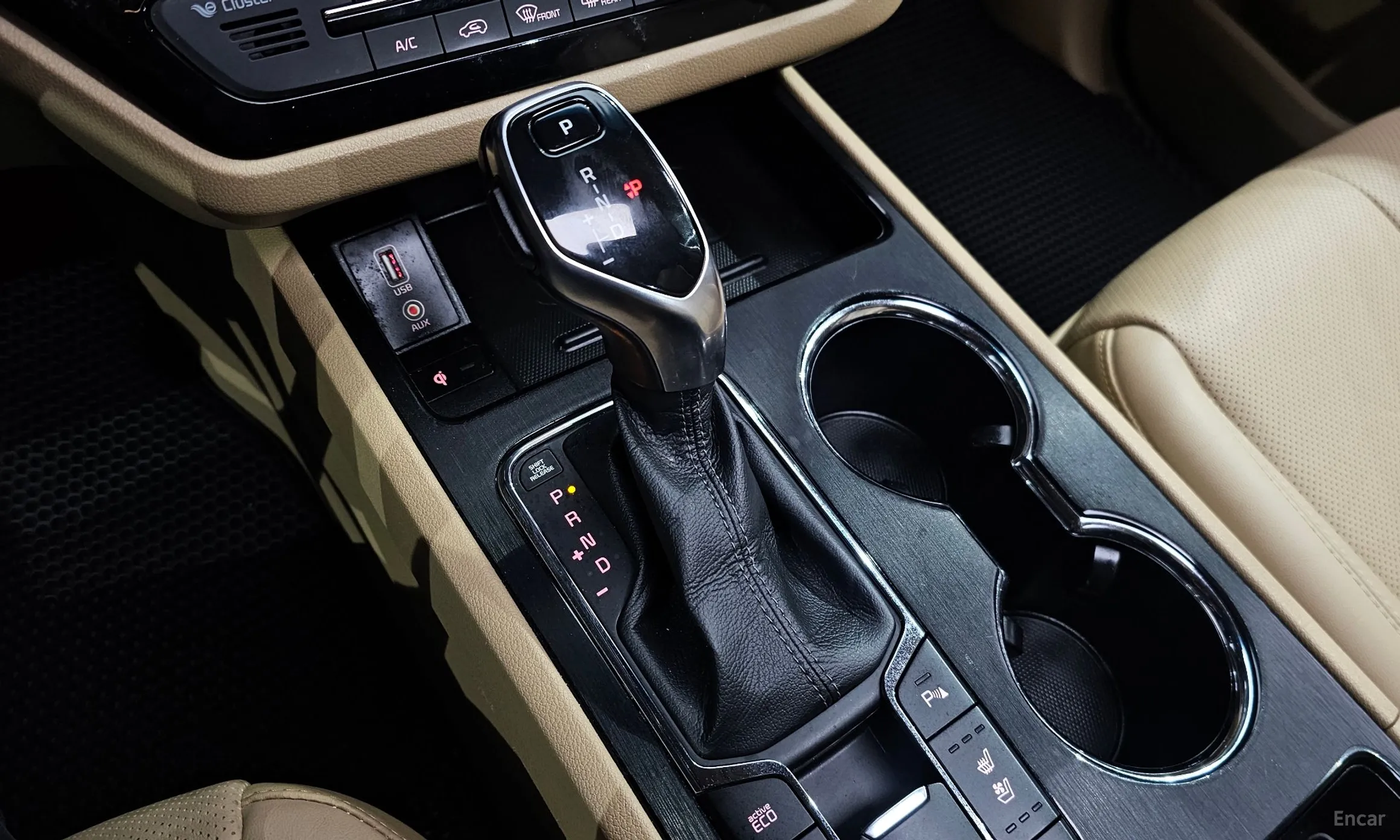 Kia Carnival превью 9