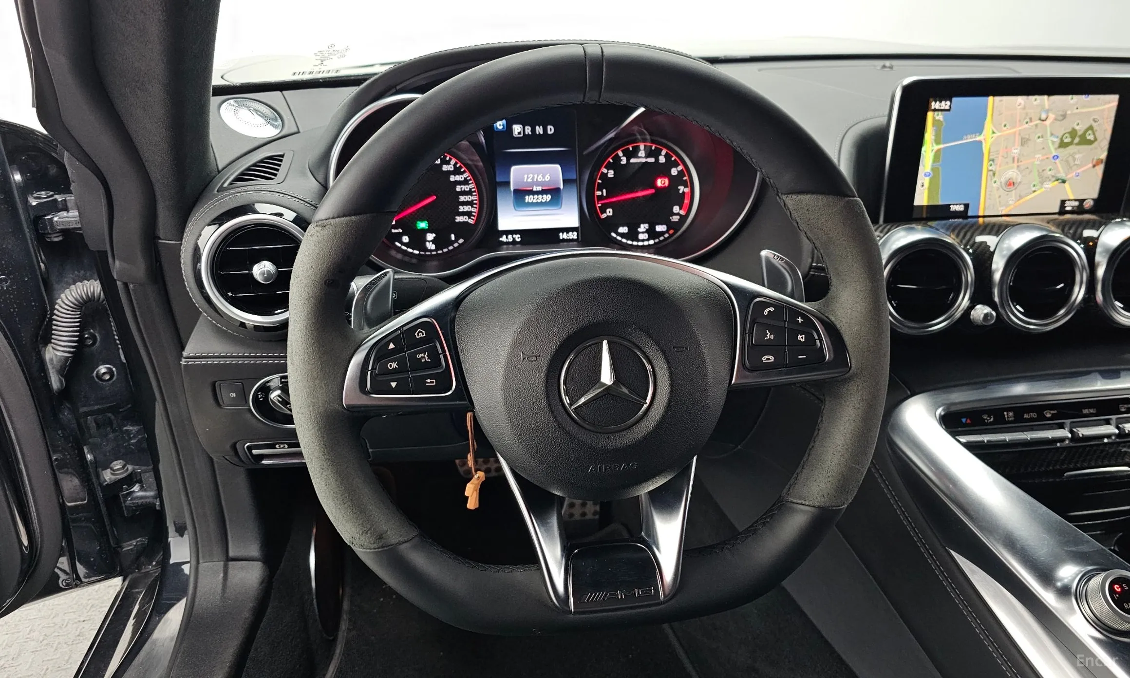 Mercedes Benz AMG GT превью 12