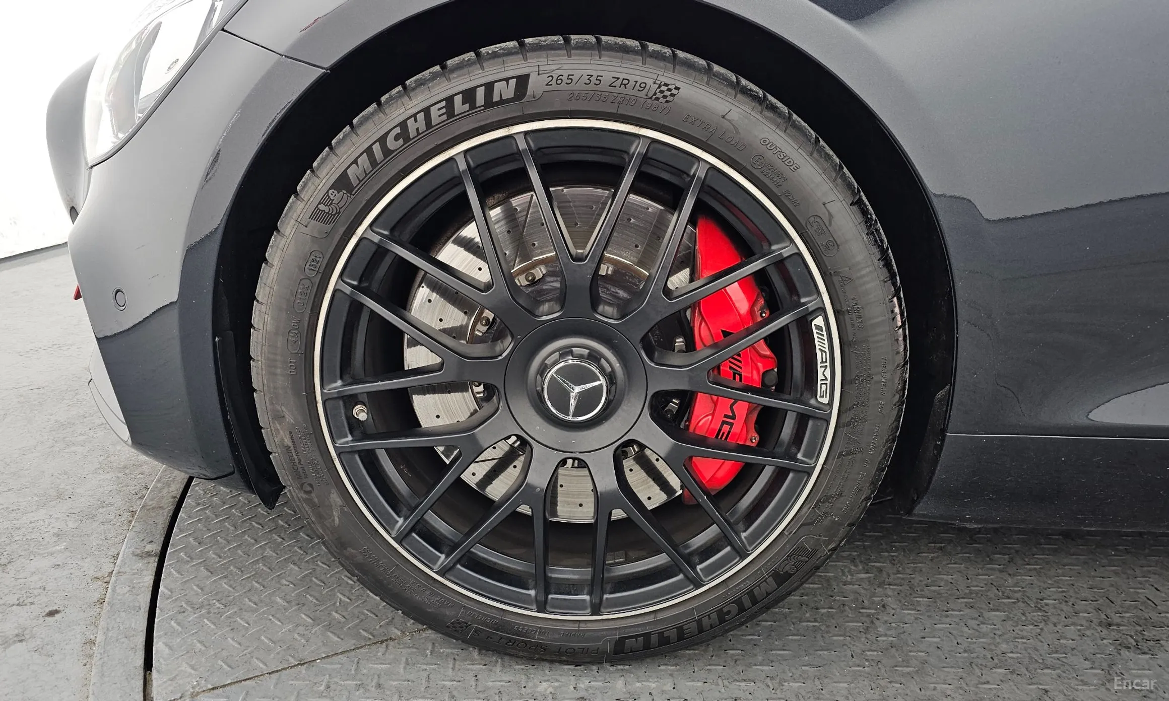 Mercedes Benz AMG GT превью 5