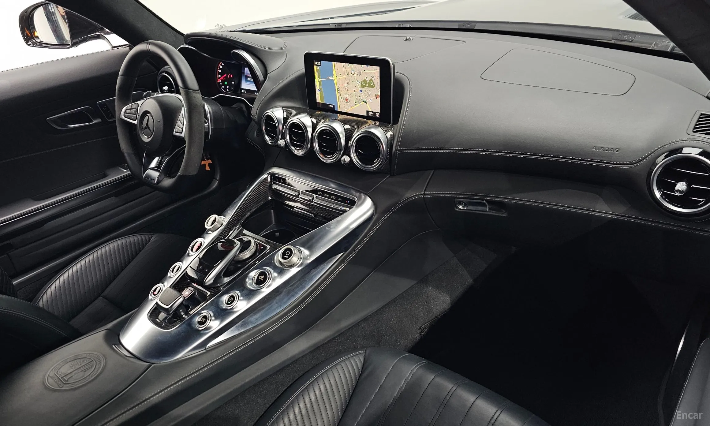 Mercedes Benz AMG GT превью 7