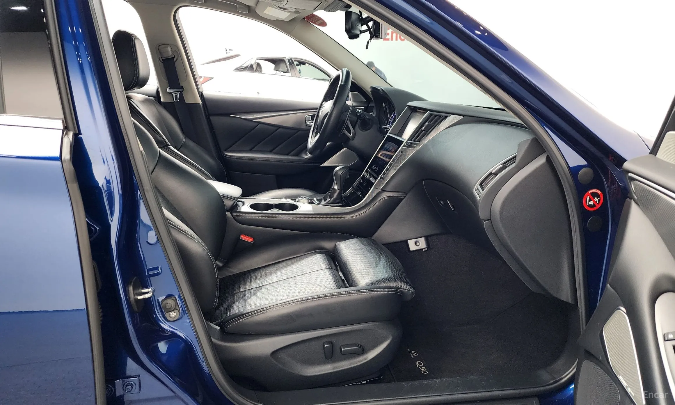 Infiniti Q50 превью 11