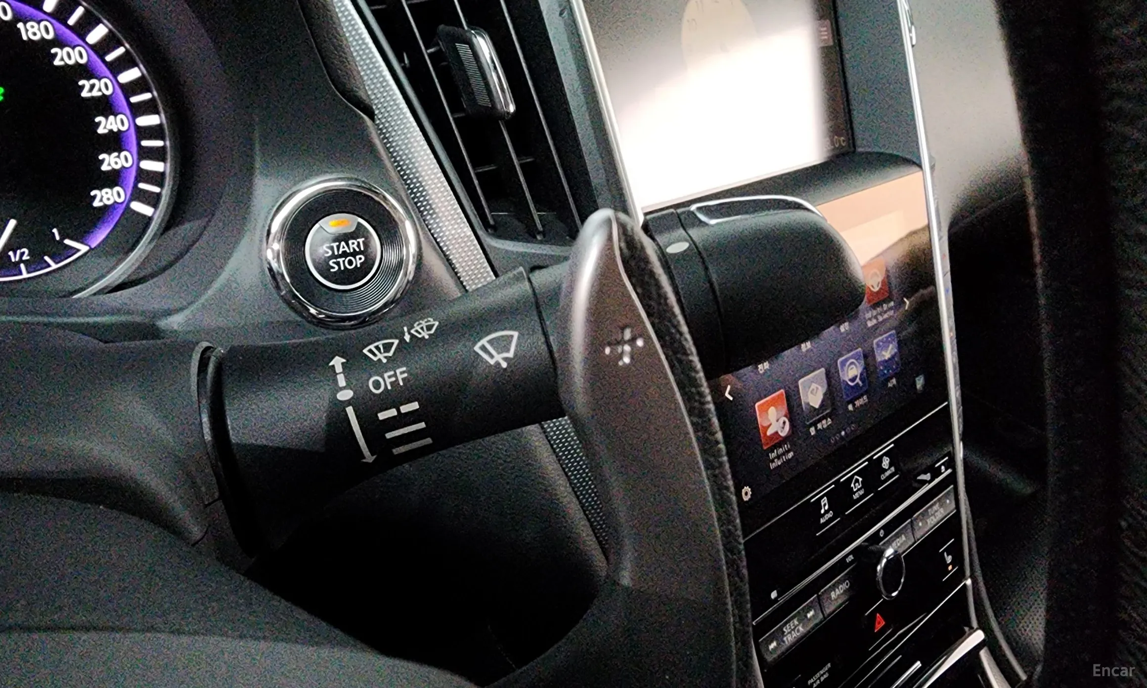 Infiniti Q50 превью 19