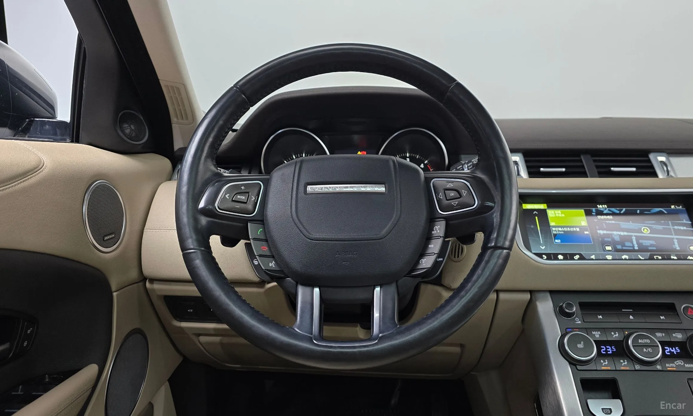 Land Rover Range Rover Evoque превью 13