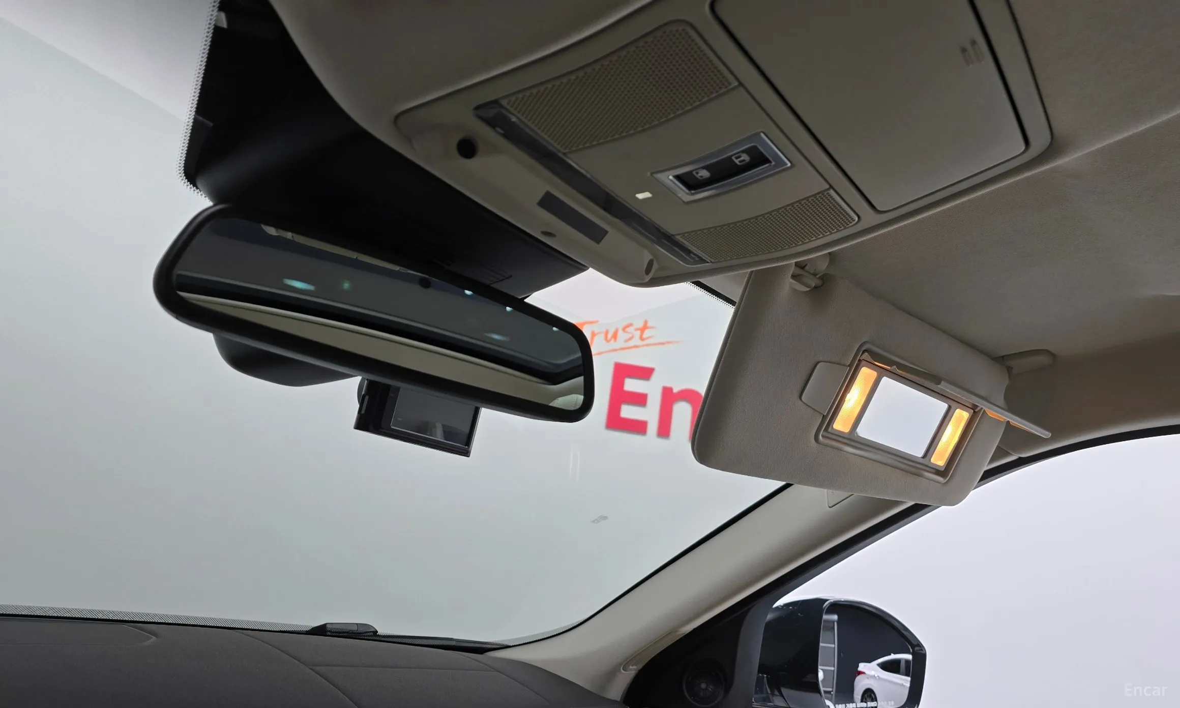 Land Rover Range Rover Evoque превью 18